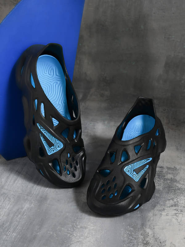     			Impakto - Black Men's Clogs