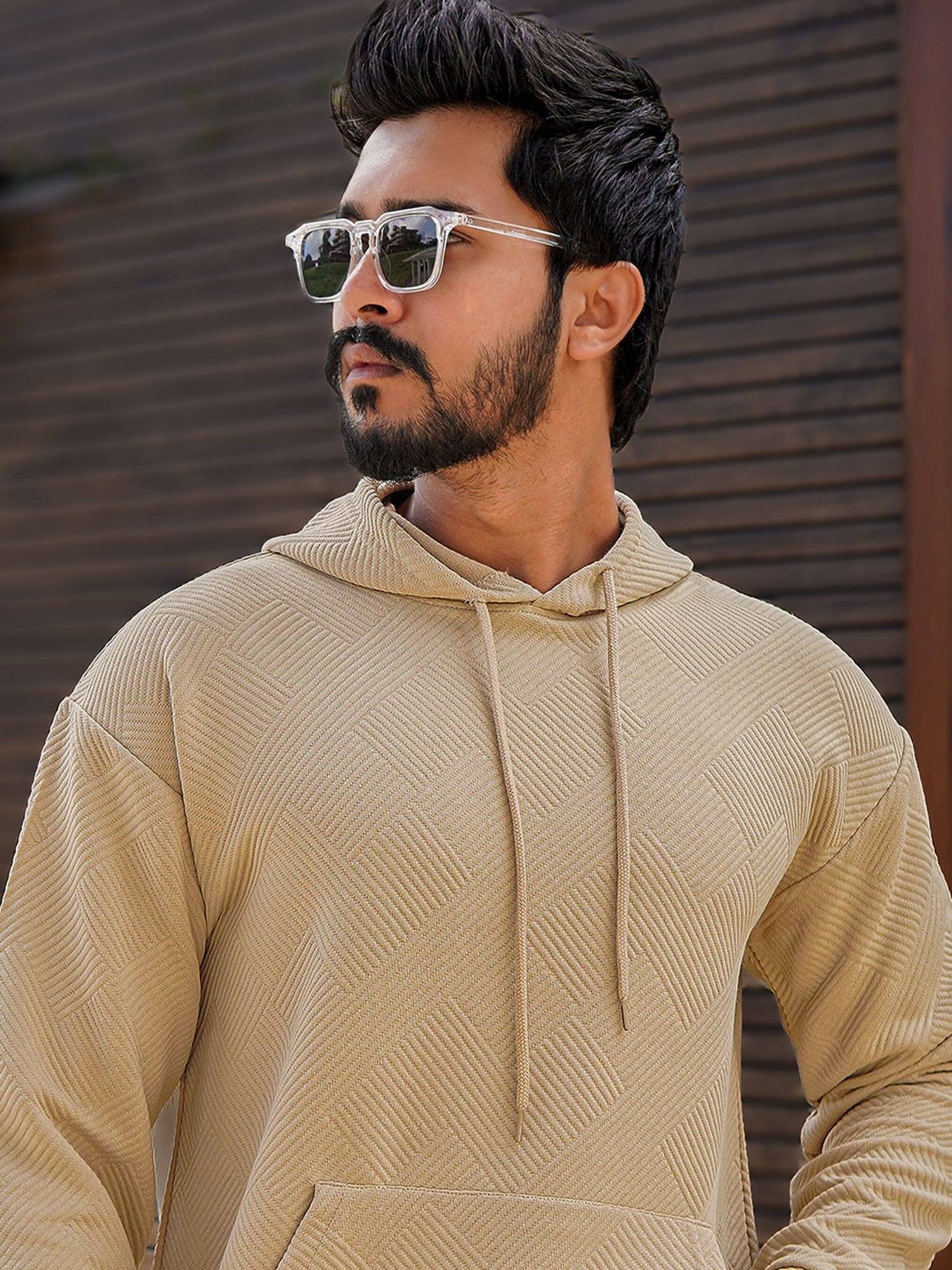 JUMP CUTS Cotton Blend Hooded Men's Sweatshirt - Beige ( Pack of 1 )     			JUMP CUTS Cotton Blend Hooded Men's Sweatshirt - Beige ( Pack of 1 )