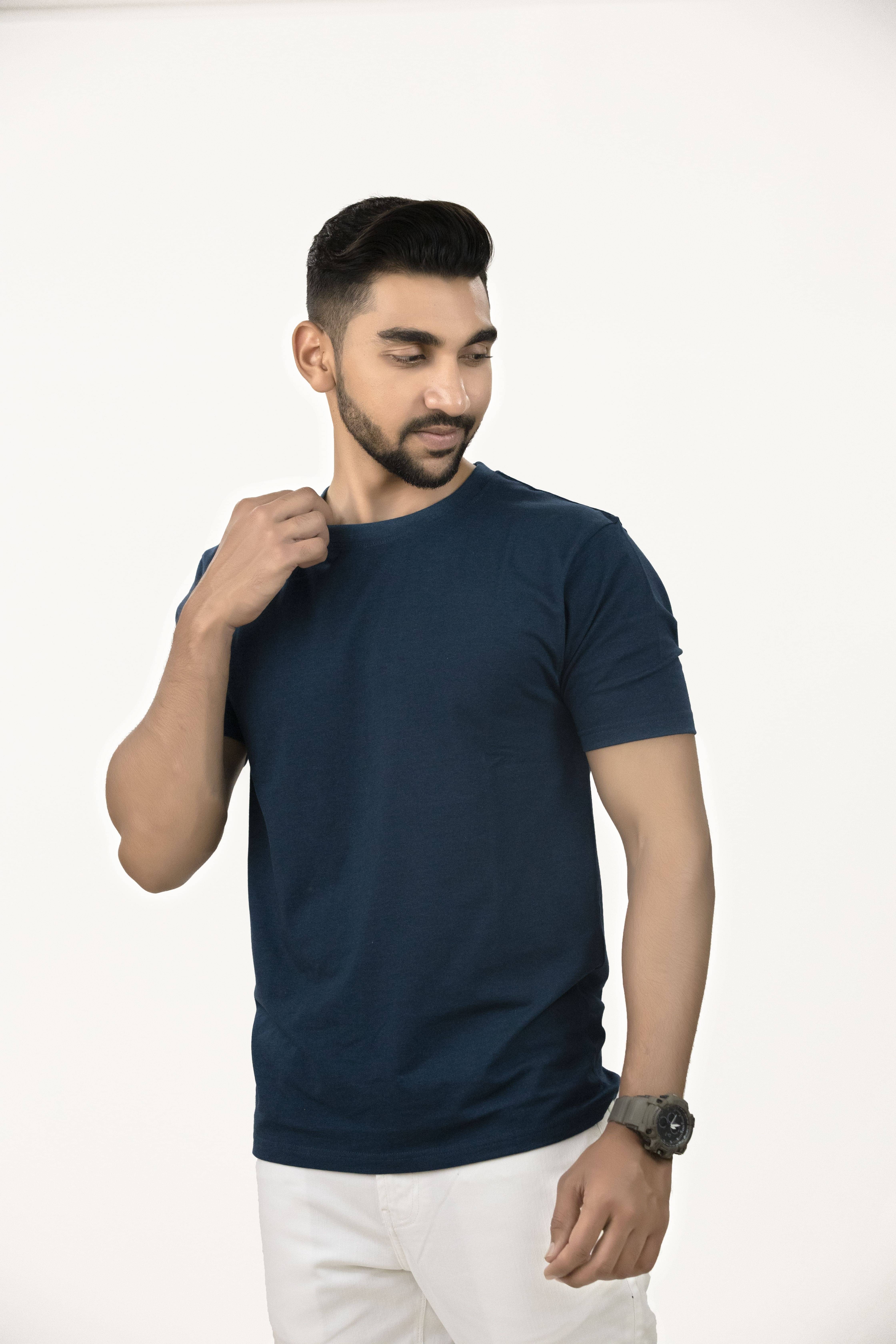 LYNX Men Cotton Relaxed Fit Solid T-Shirt ( Navy Blue )     			LYNX Men Cotton Relaxed Fit Solid T-Shirt ( Navy Blue )