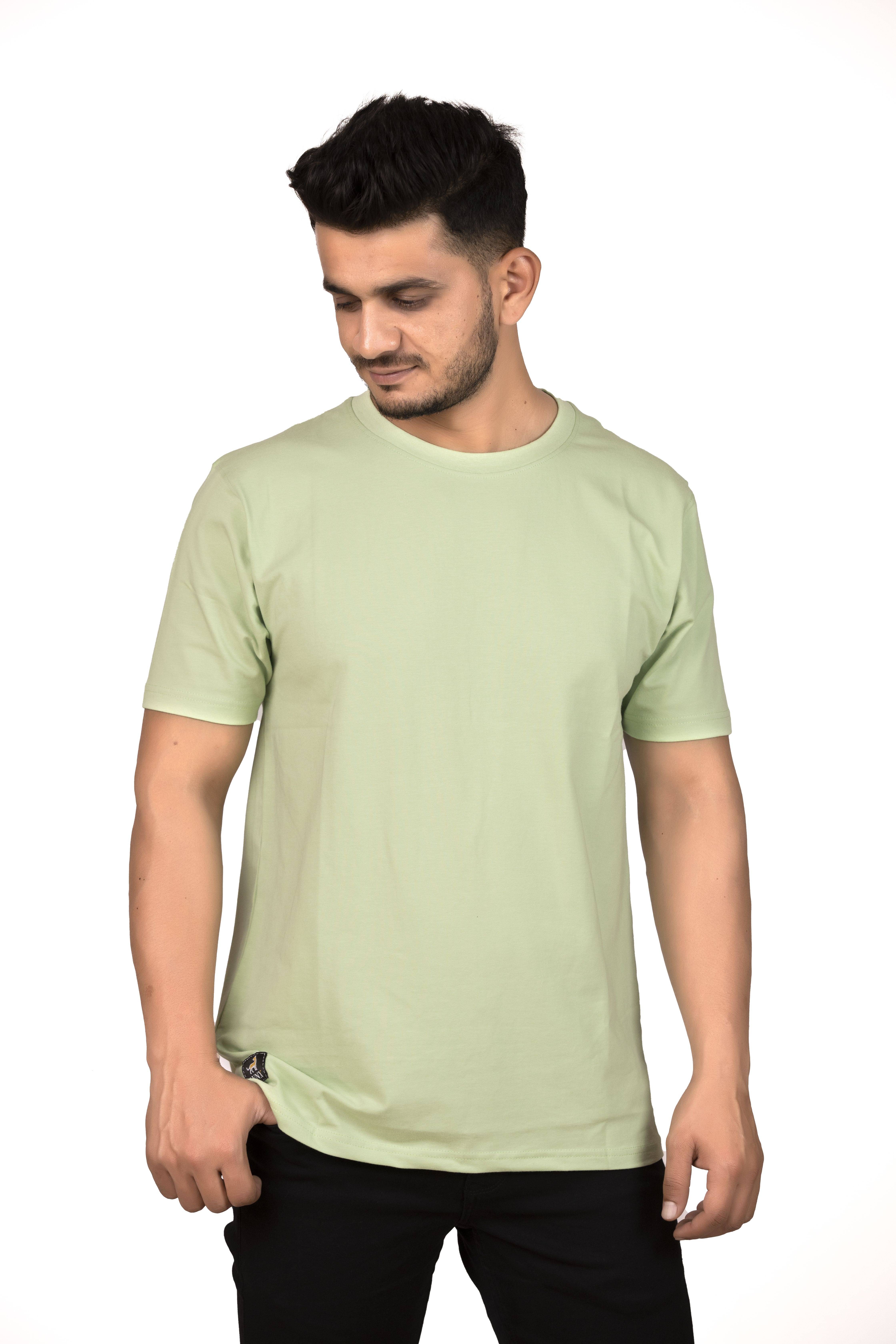 LYNX Men Cotton Relaxed Fit Solid T-Shirt ( Green ) LYNX Men Cotton Relaxed Fit Solid T-Shirt ( Green )