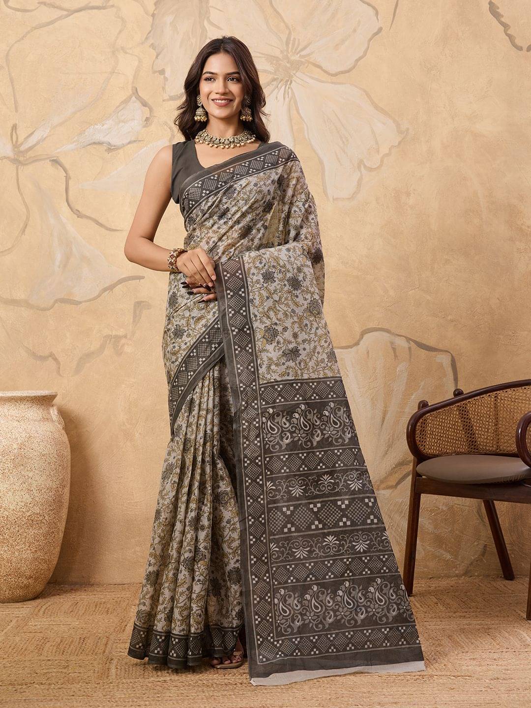     			SHANVIKA Cotton Printed Sambalpuri Saree Without Blouse Piece ( Grey )