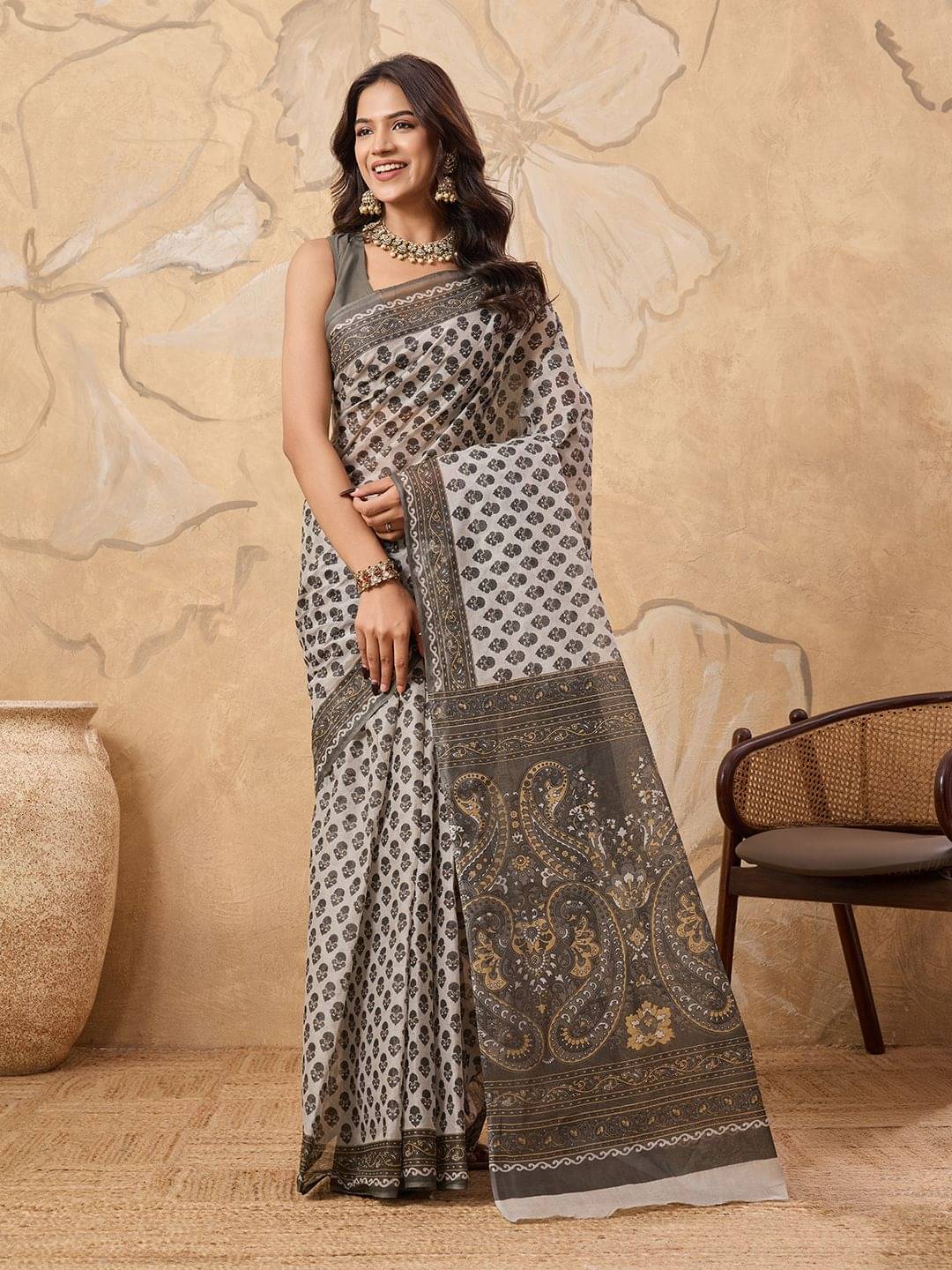     			SHANVIKA Cotton Printed Sambalpuri Saree Without Blouse Piece ( Grey )