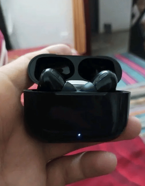     			SURYASH ENTERPRISES SKIN SMOOTHIE PRIMIUM EARUBDS In Ear TWS Black