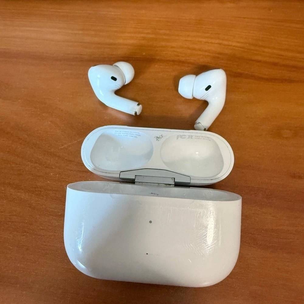     			TWS Earbuds Pro 2nd Generation with (C-Type) Charging Case (White) TWS in-Ear Earphone | Bluetooth 5.3, Mic & | Earbuds True Wireless in Ear Headset | Active Noisee Cancellation pro