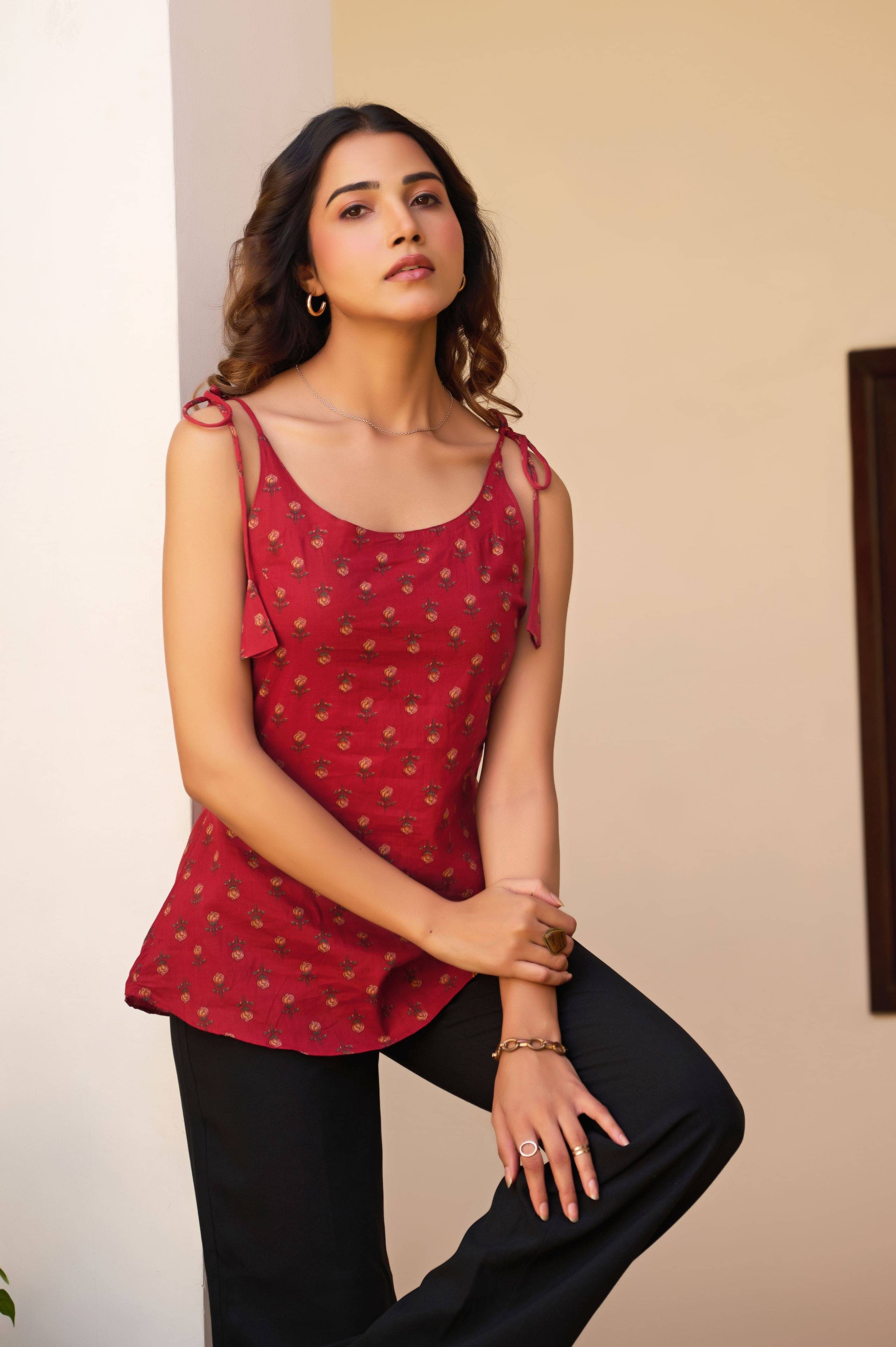 Vbuyz Women's Cotton Regular Top ( Maroon )     			Vbuyz Women's Cotton Regular Top ( Maroon )