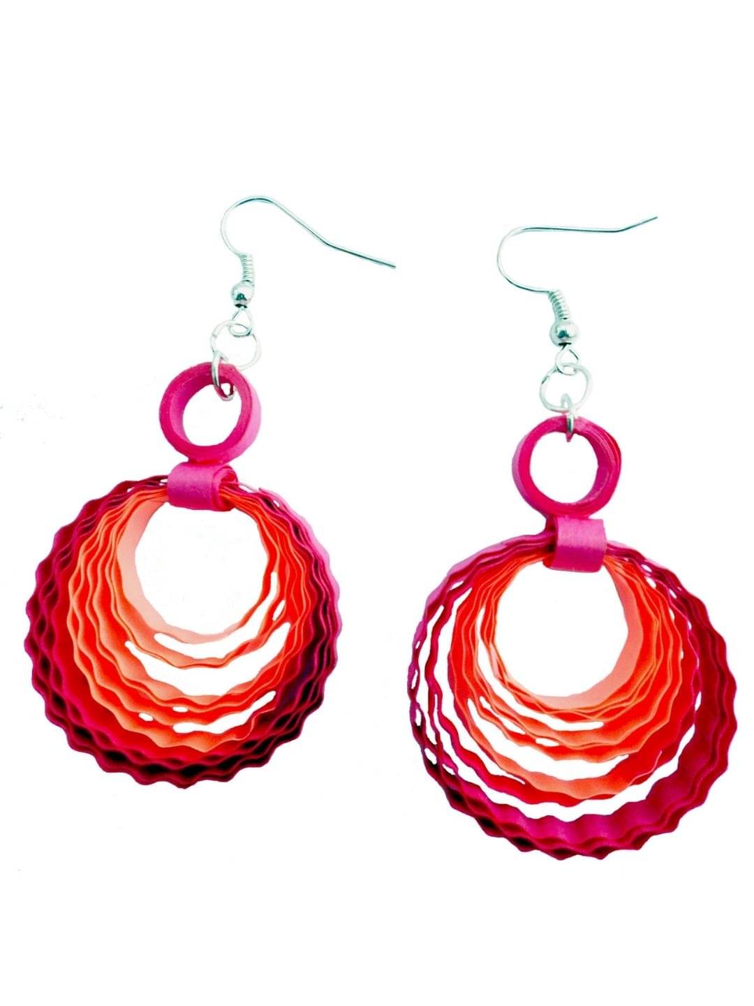     			Designer's Collection Red Drop Earrings ( Pack of 1 )