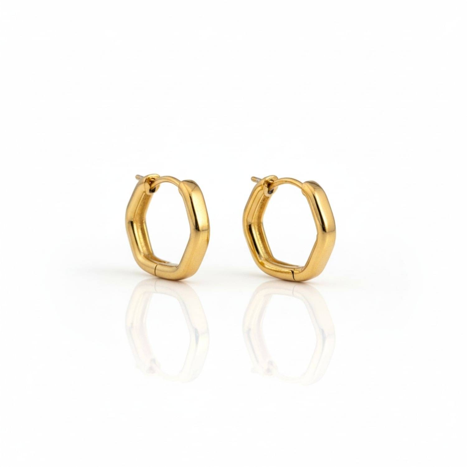     			Flauri Golden Hoops Earrings ( Pack of 1 )