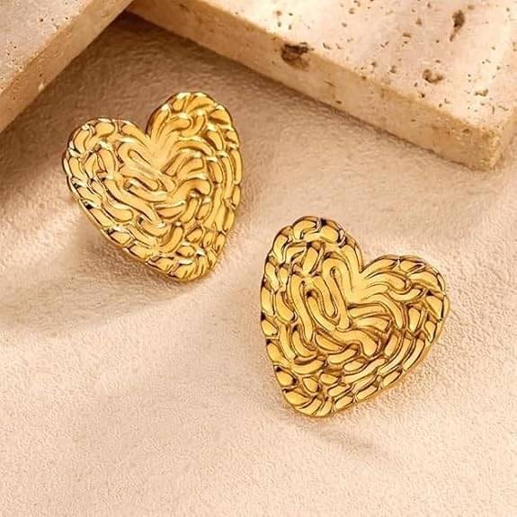     			Flauri Golden Stud Earrings ( Pack of 1 )