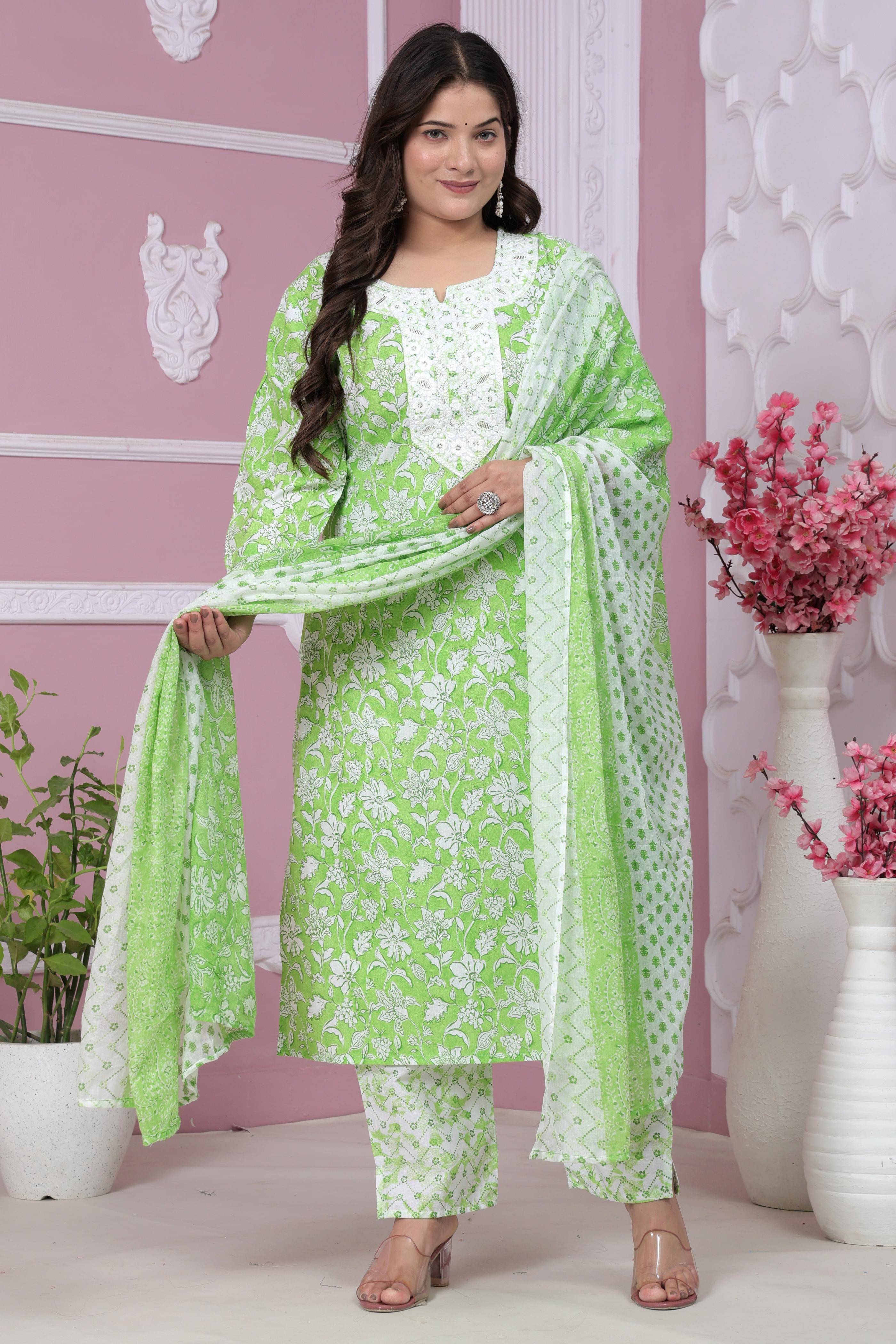     			HIGHLIGHT FASHION EXPORT Women Cotton Printed Straight Kurti With Pants ( Green )