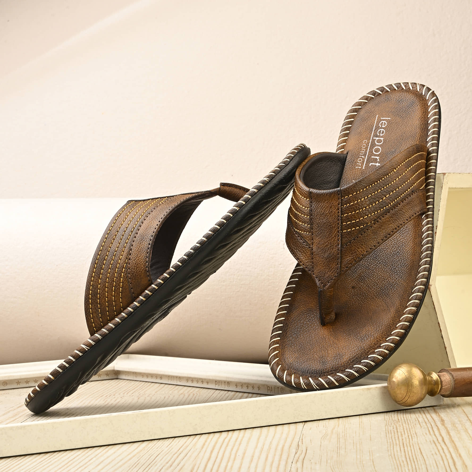 Leeport Brown Men's Thong Flip Flop