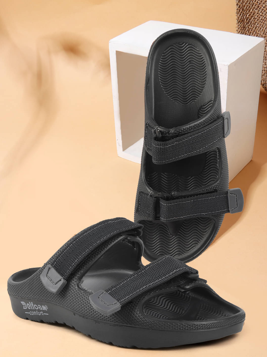     			Qrite - Grey Men's Sandals