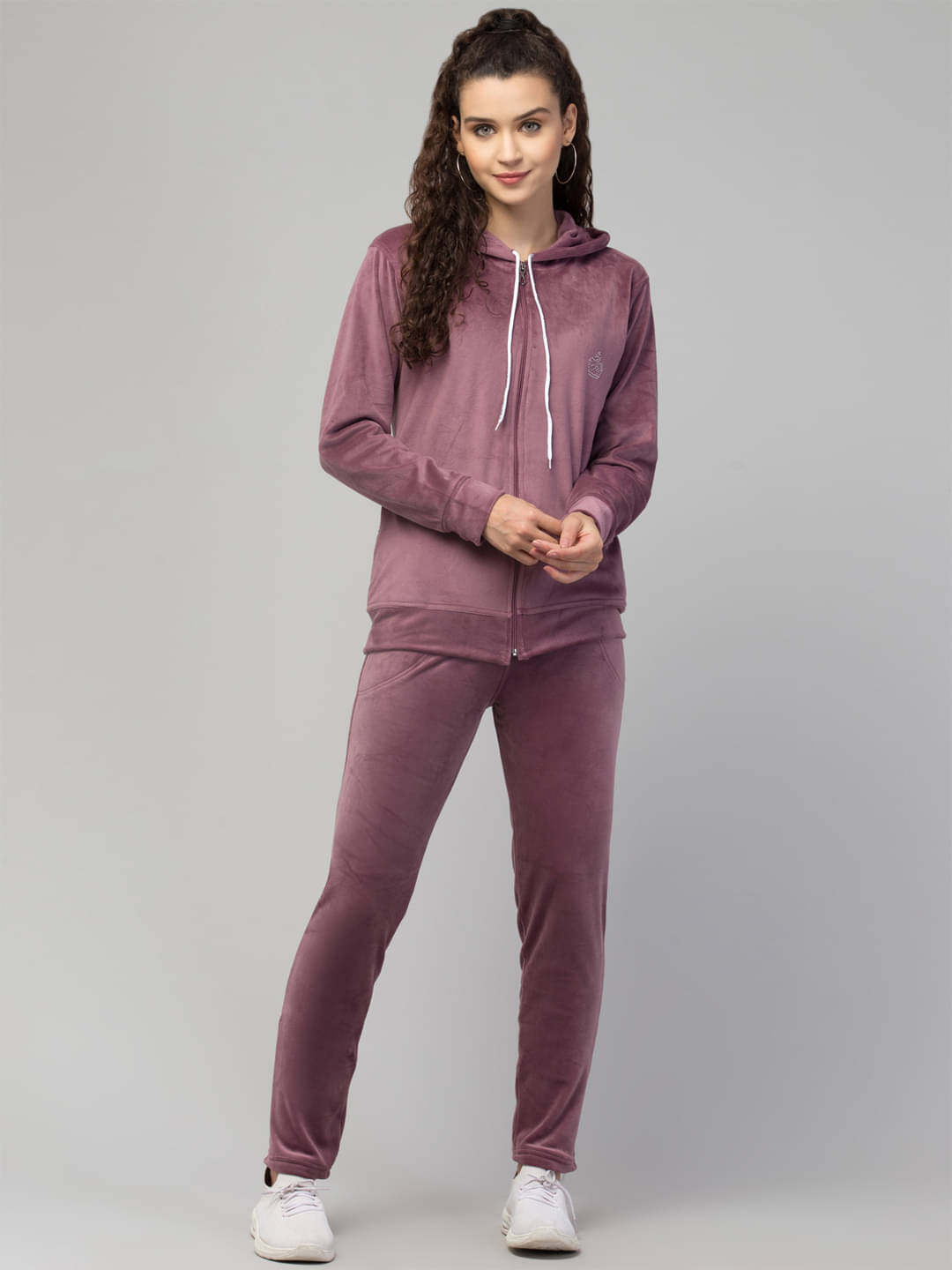 Trend Level Women Solid Sweatshirt With Trousers Co-Ord Set ( Coral )     			Trend Level Women Solid Sweatshirt With Trousers Co-Ord Set ( Coral )