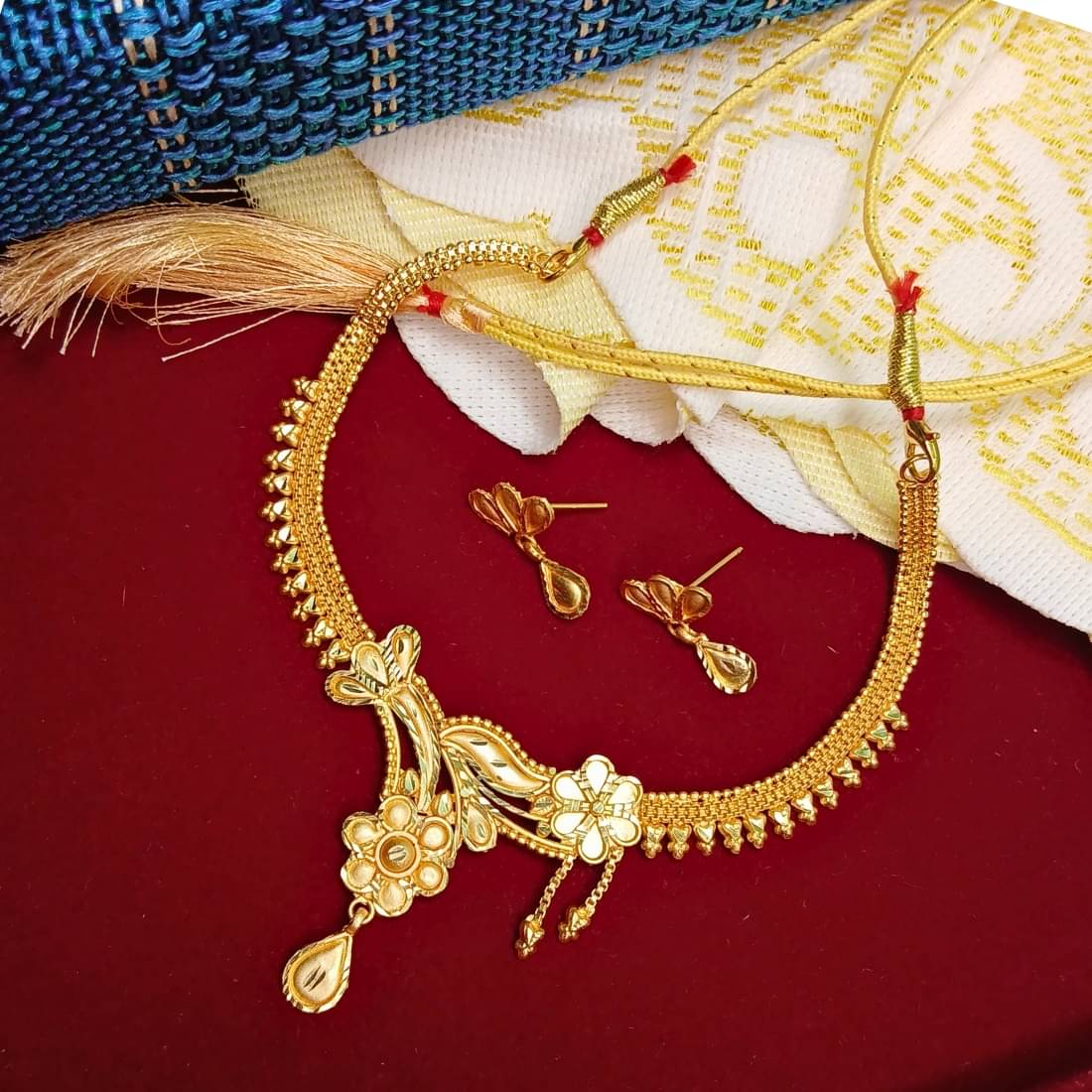     			BS JEWEL Gold Copper Necklace Set ( Pack of 1 )