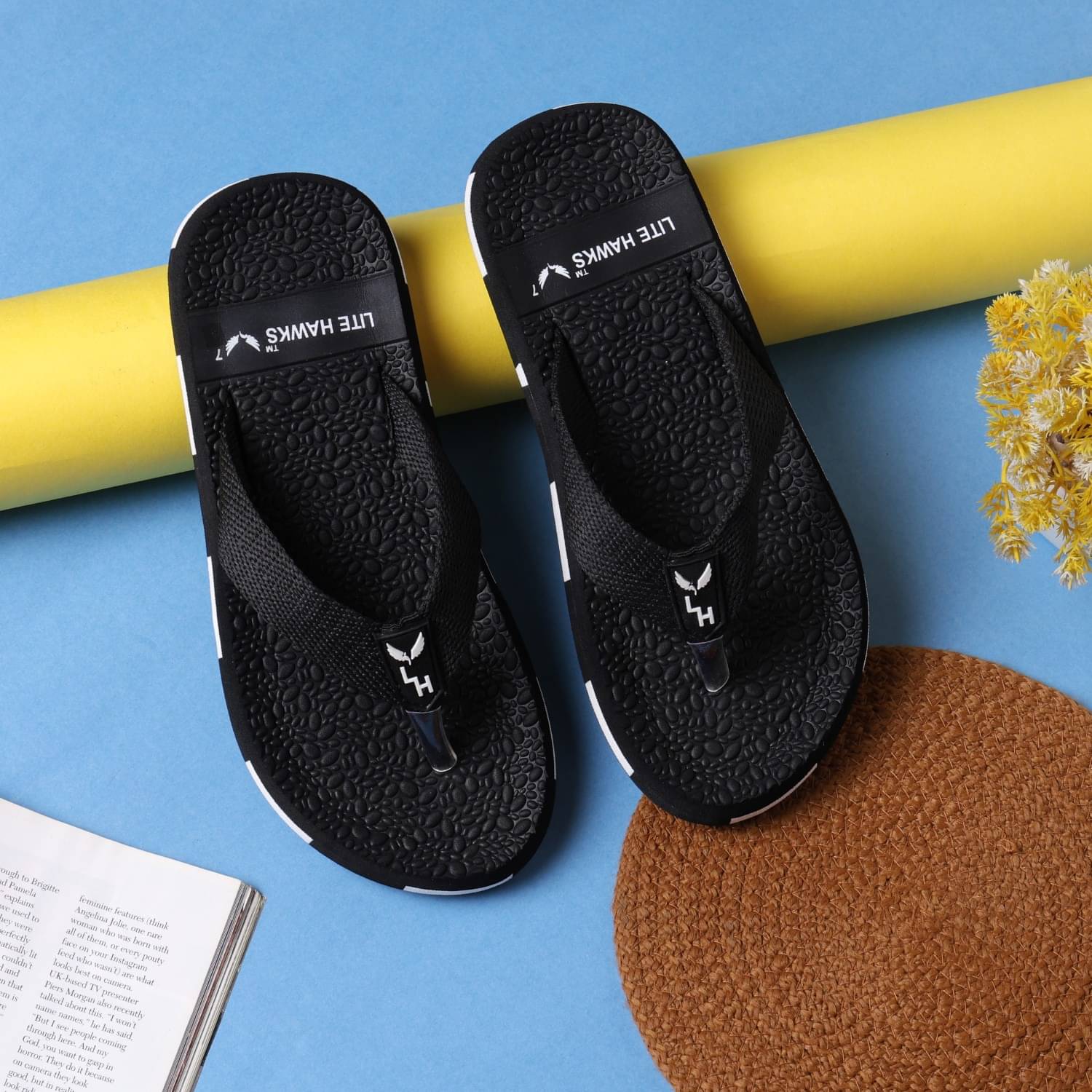     			LiteHawks Black Men's Daily Slipper