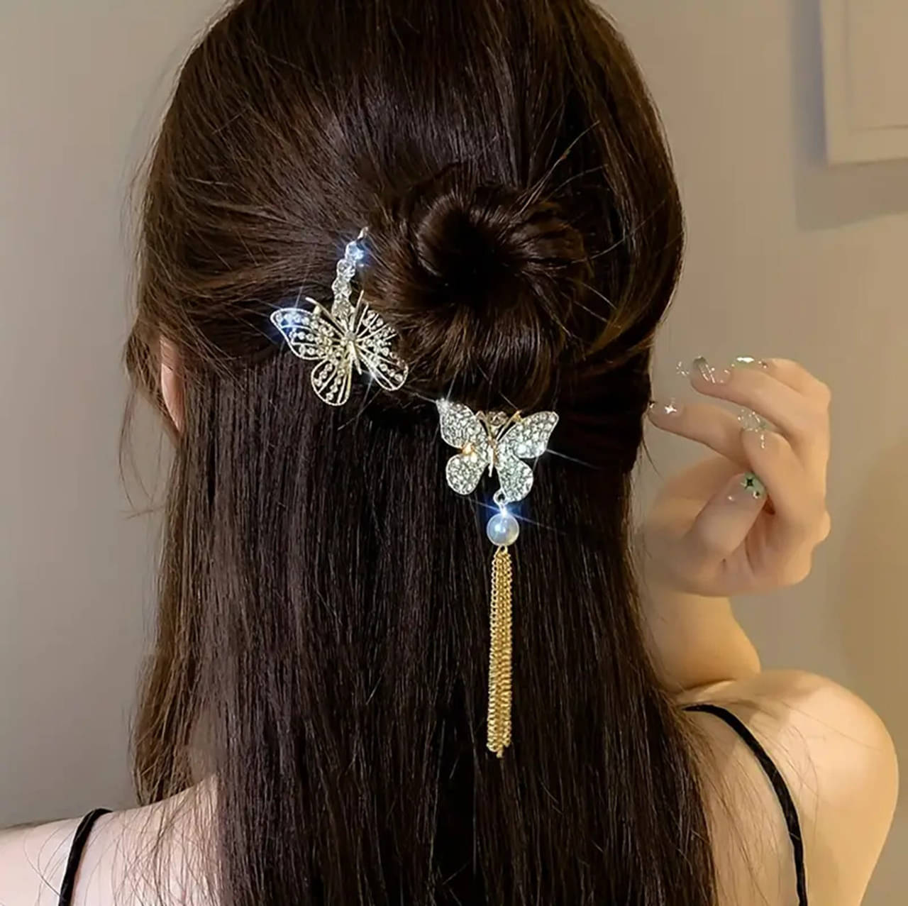     			Mehak Creation White Women's Hair Pin ( Pack of 1 )