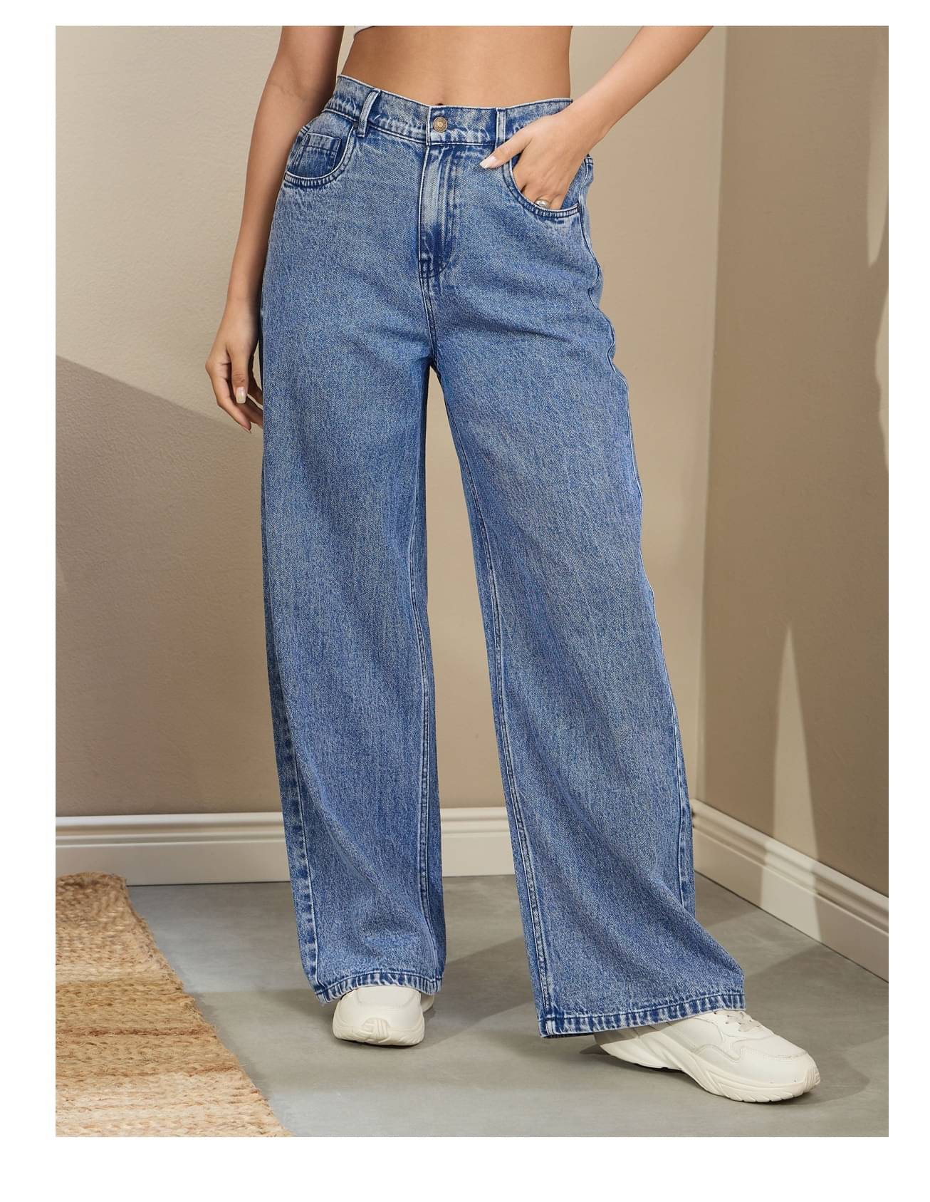     			O'MINE Women's Straight Fit High-Rise Jeans ( Ice Blue )