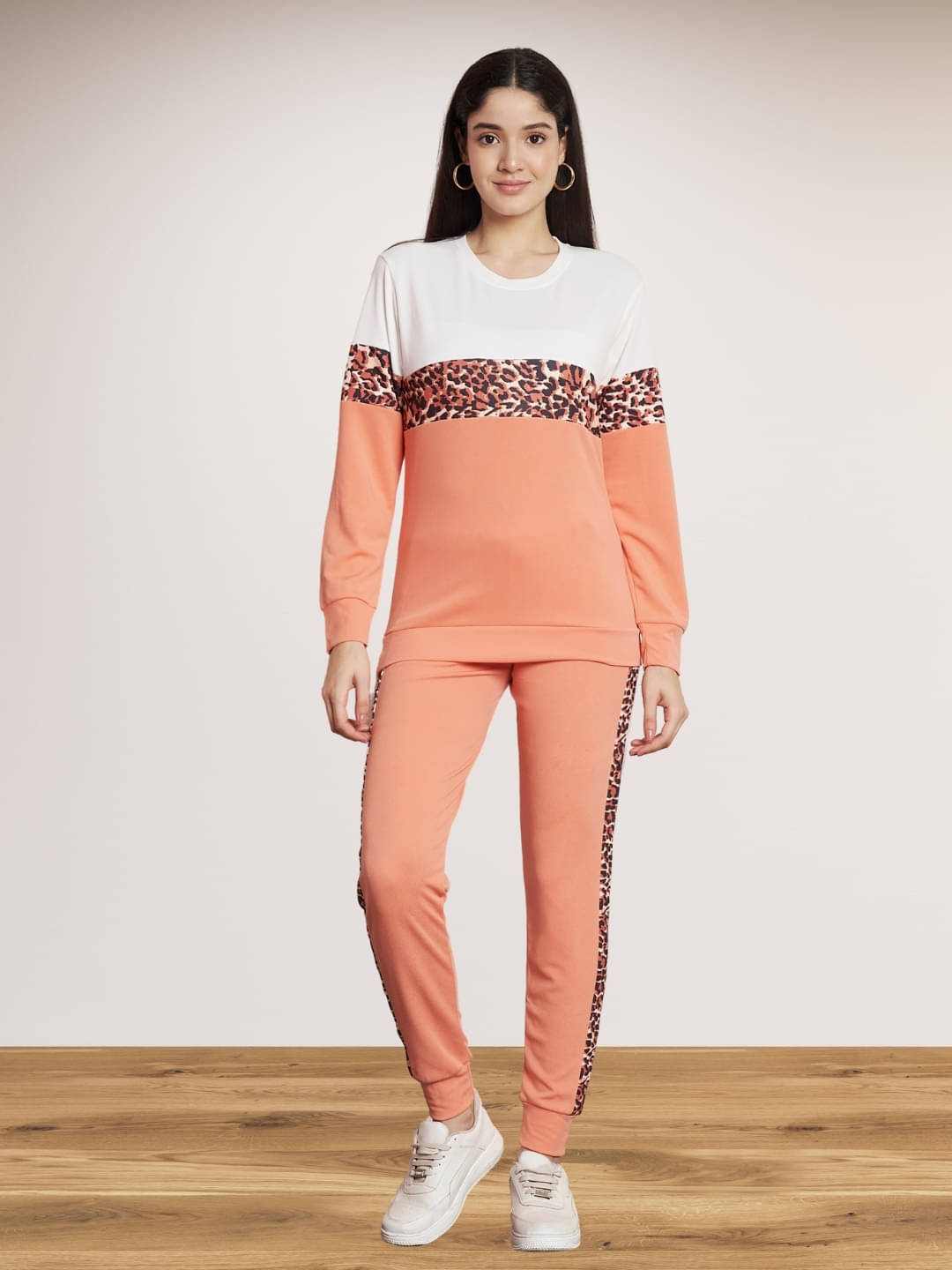 DE TRENDZ Women Printed T-Shirt With Trousers Co-Ord Set ( Peach )     			DE TRENDZ Women Printed T-Shirt With Trousers Co-Ord Set ( Peach )