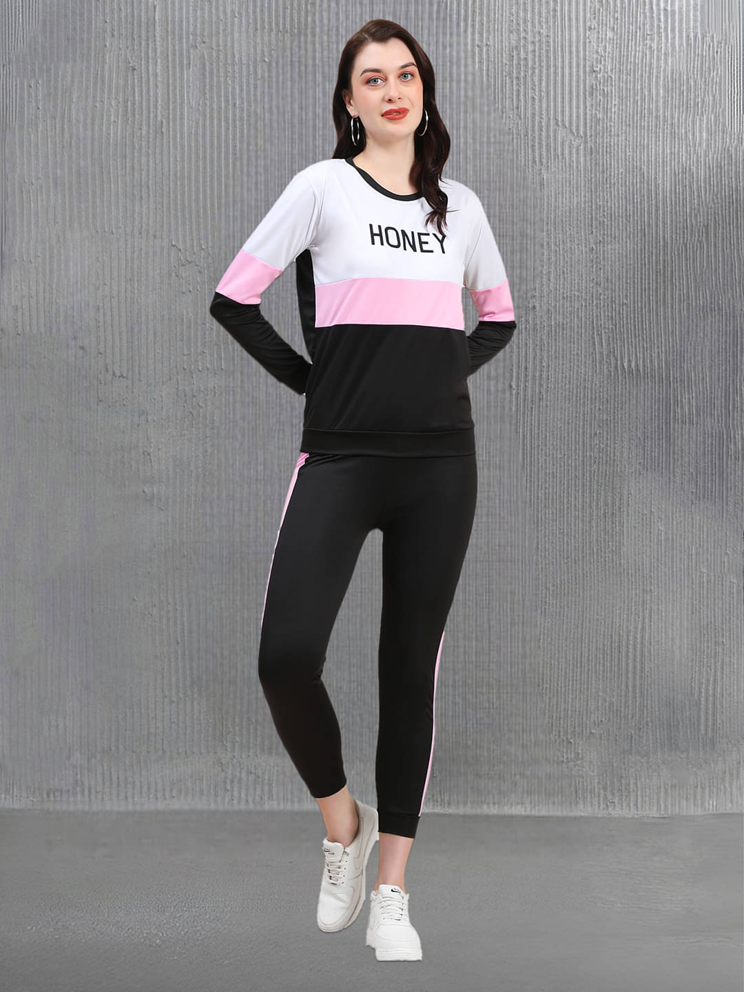     			DE TRENDZ Women Printed T-Shirt With Trousers Co-Ord Set ( Pink )