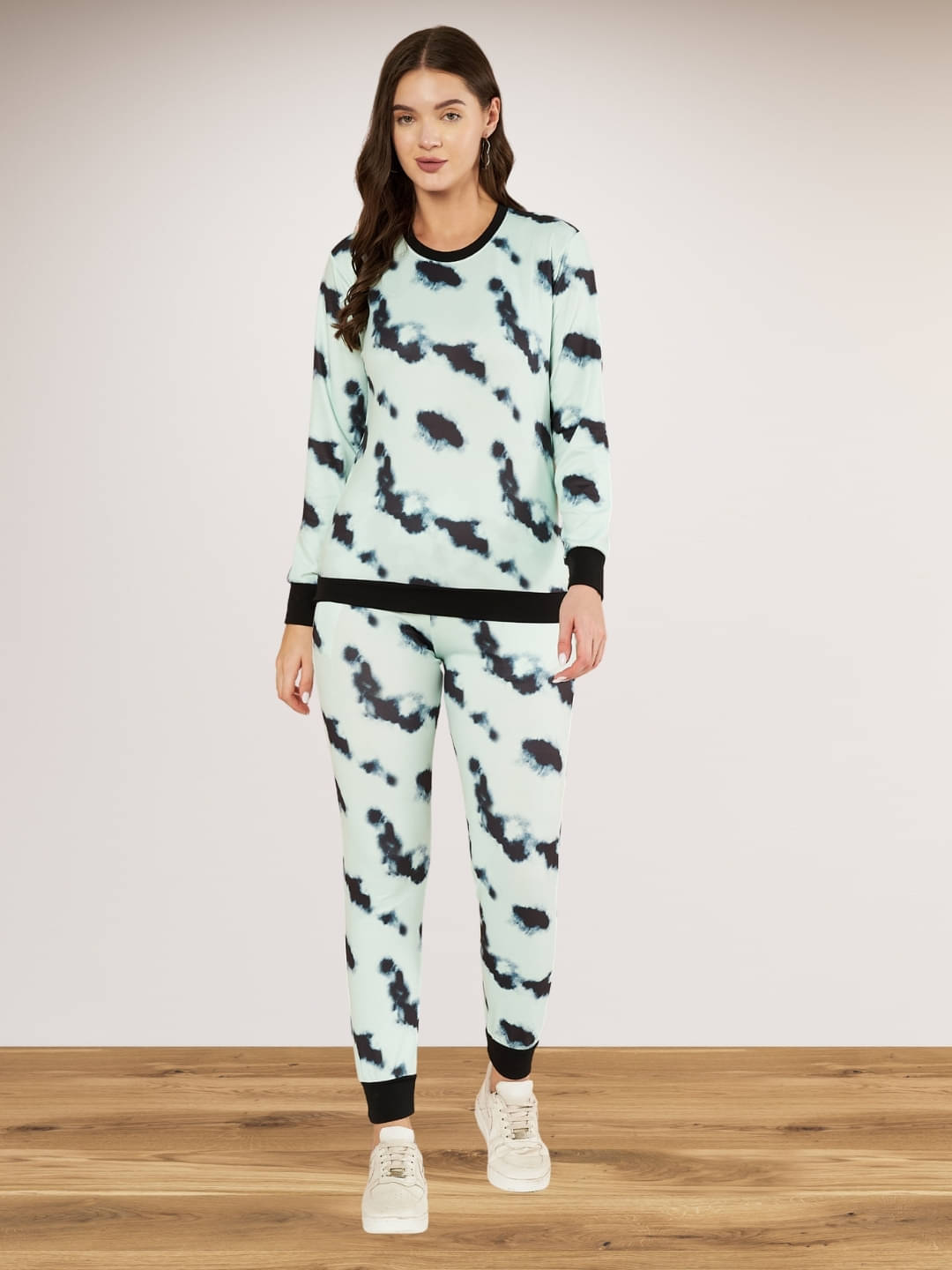     			DE TRENDZ Women Printed T-Shirt With Trousers Co-Ord Set ( Light Blue )