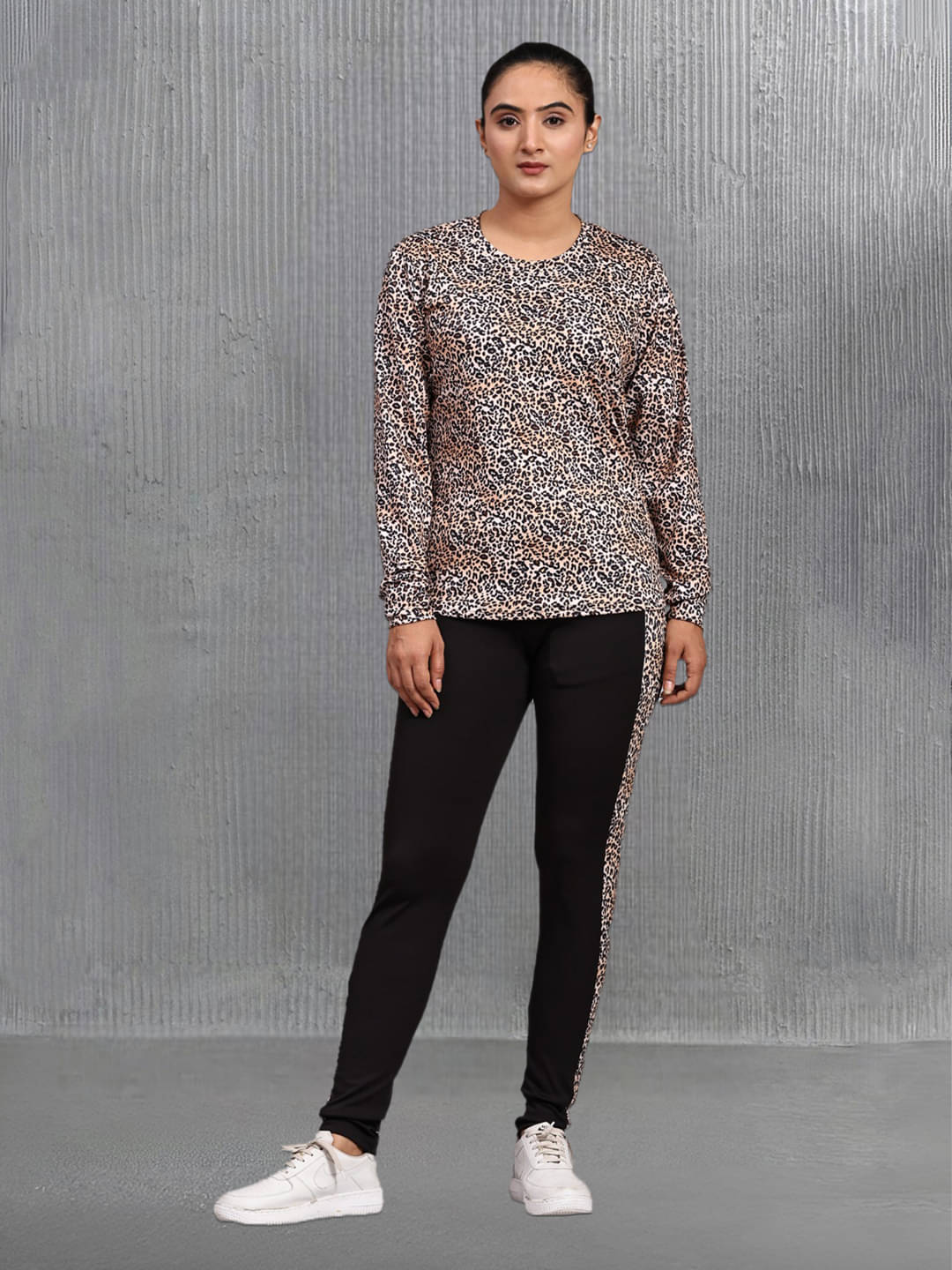     			DE TRENDZ Women Printed T-Shirt With Trousers Co-Ord Set ( Multi Color )