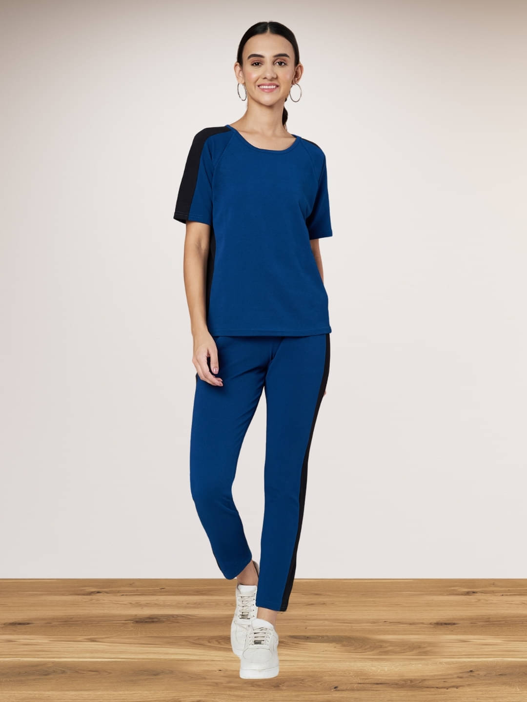 DE TRENDZ Women Solid T-Shirt With Trousers Co-Ord Set ( Blue )     			DE TRENDZ Women Solid T-Shirt With Trousers Co-Ord Set ( Blue )