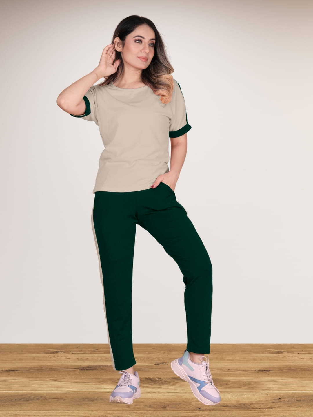     			DE TRENDZ Women Striped T-Shirt With Trousers Co-Ord Set ( Green )