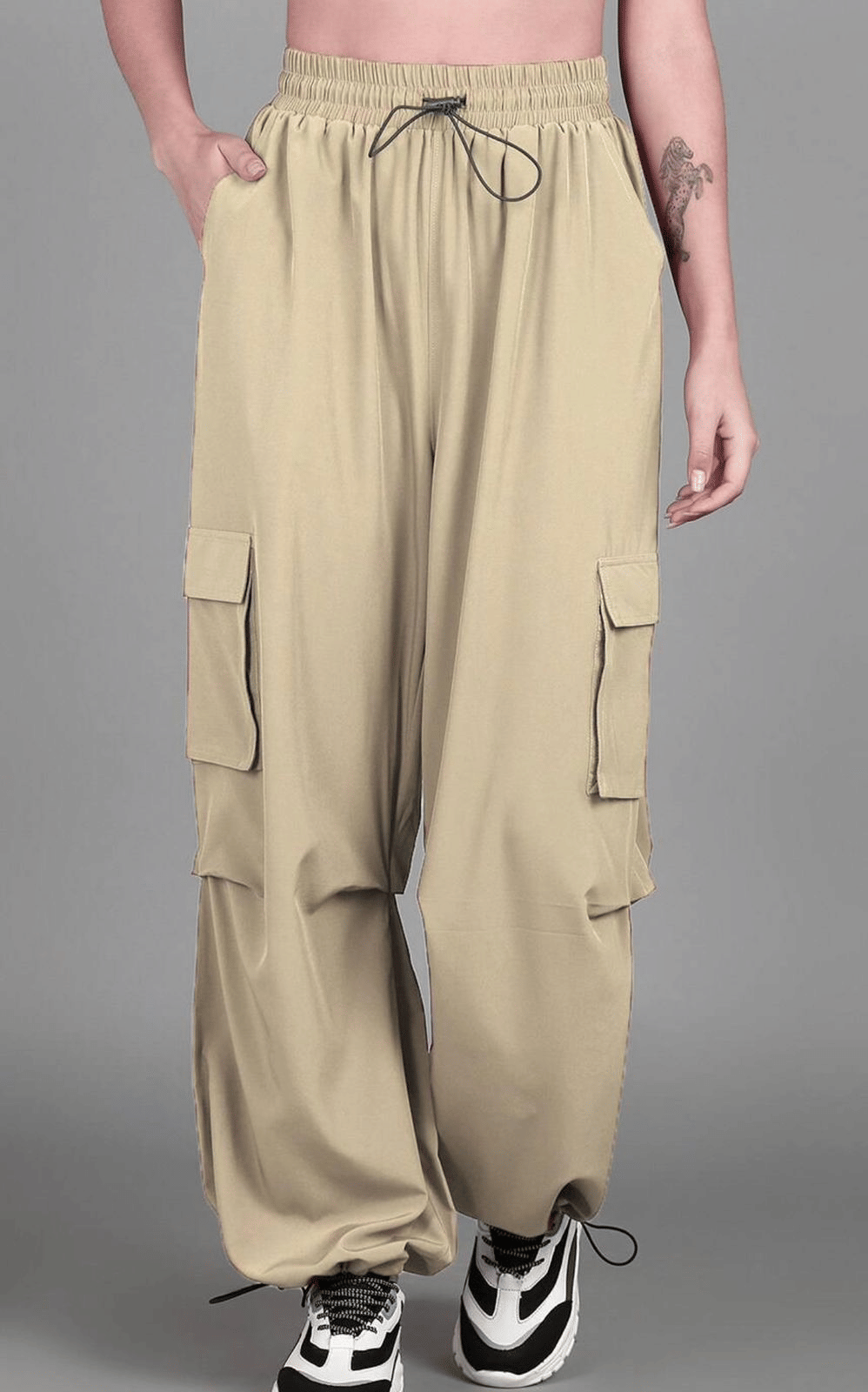     			VEAMOS Women Cotton Blend Cargos Trousers ( Cream )