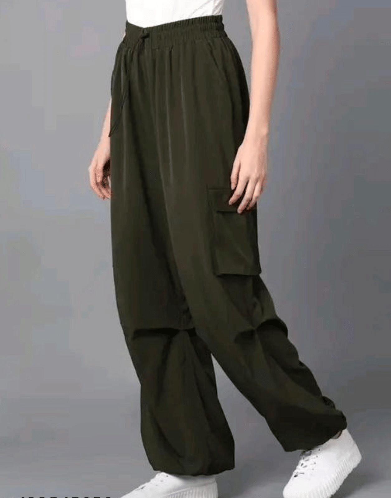     			VEAMOS Women Cotton Blend Cargos Trousers ( Green )