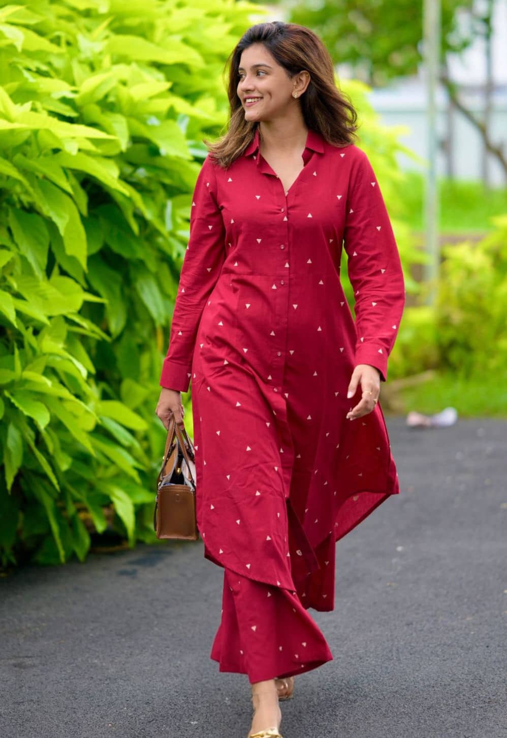 YAGNIK FASHION Women Rayon Printed A-line Kurti With Palazzo ( Maroon )