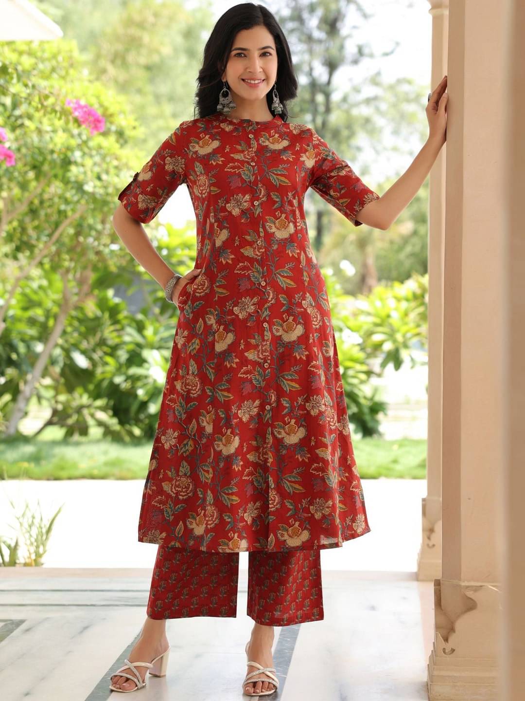 YAGNIK FASHION Women Rayon Self Design A-line Kurti With Palazzo ( Red )     			YAGNIK FASHION Women Rayon Self Design A-line Kurti With Palazzo ( Red )