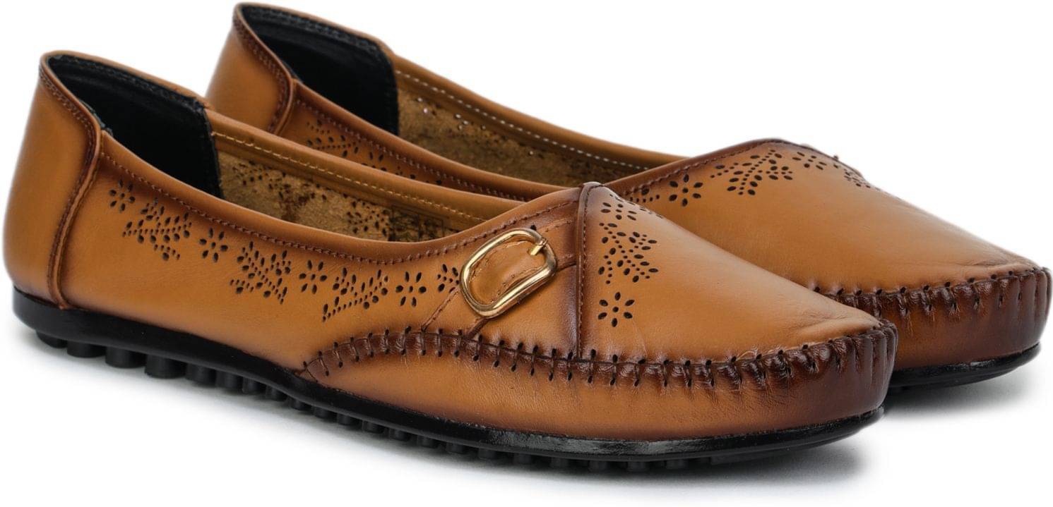     			Zoom Shoes Tan Women's Casual Ballerinas