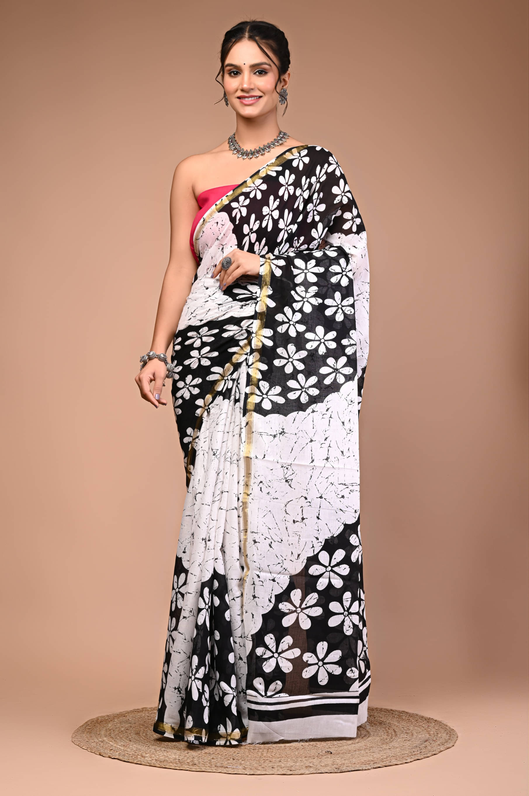     			Lovwear Cotton Printed Regular Saree With Unstitched Blouse Piece ( White,Black )