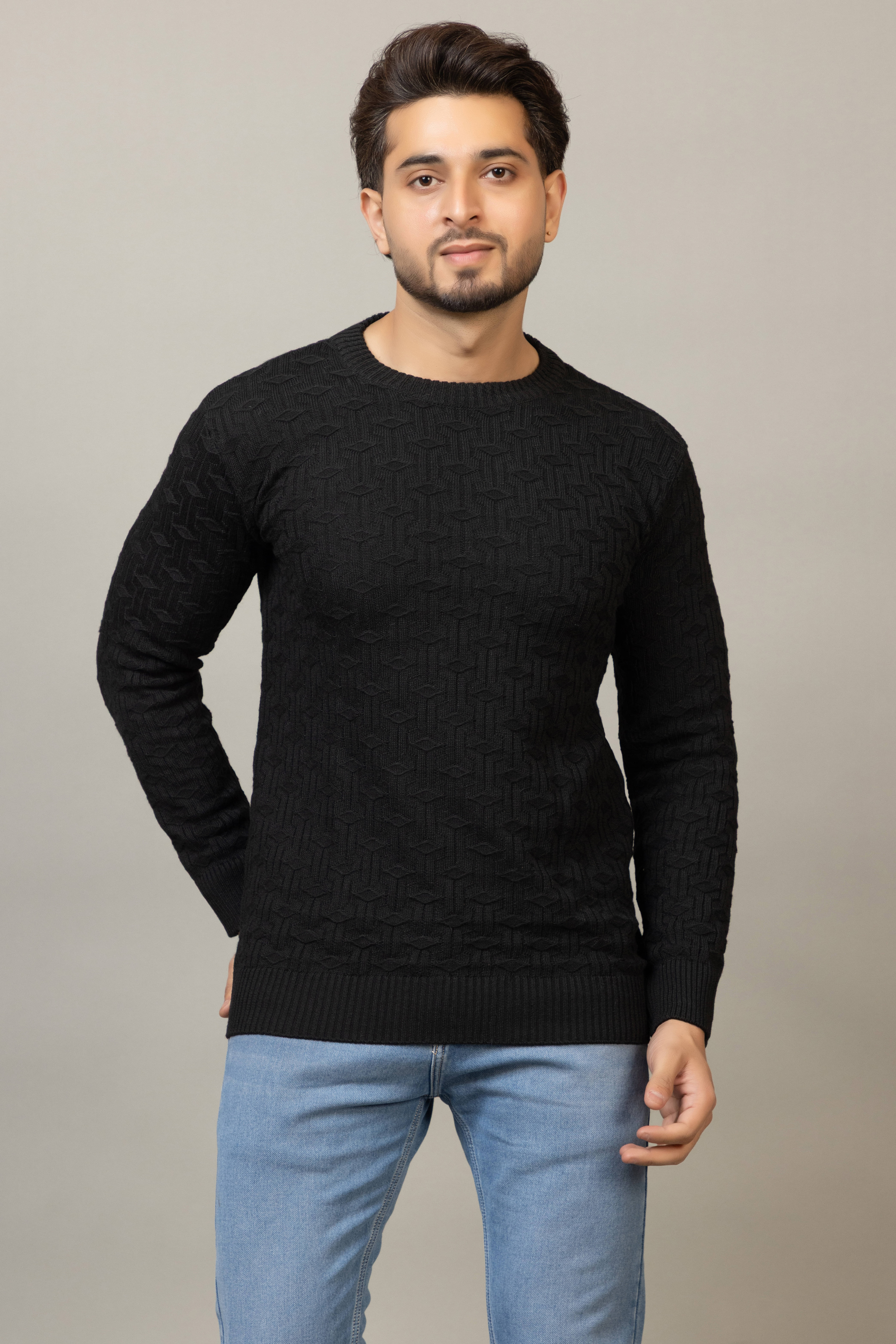     			SHREYNKA Woollen Round Neck Men's Full Sleeves Pullover Sweater - Black ( Pack of 1 )