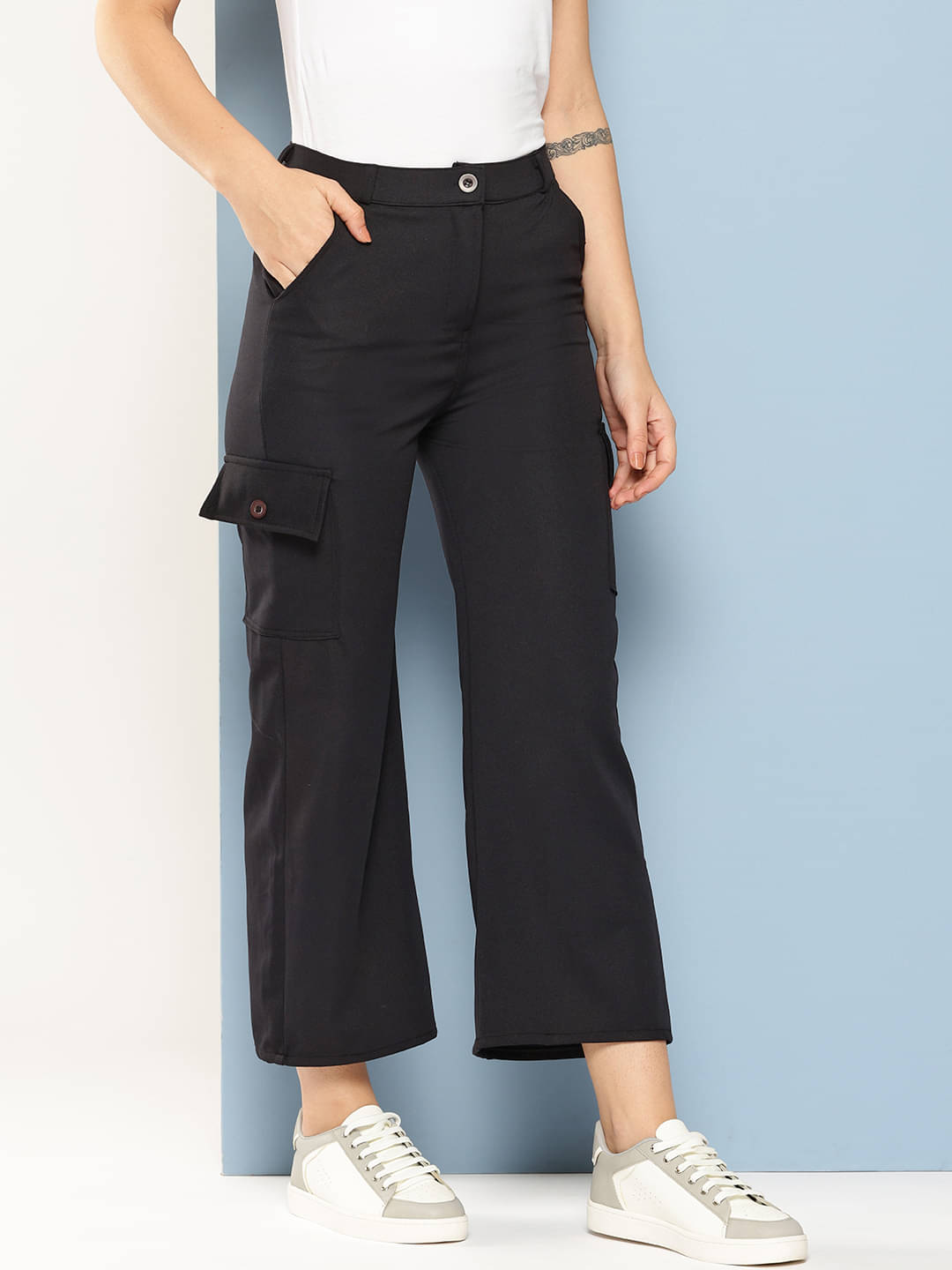     			Aarika Women Nylon Casual Trousers ( Black )