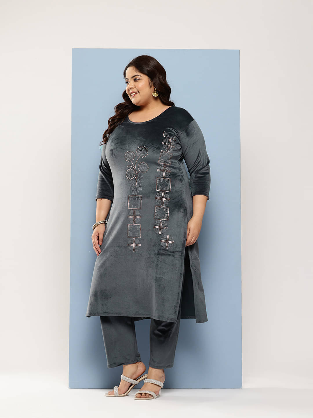 Aarika Women Velvet Embellished Straight Kurti With Pants ( Grey ) Aarika Women Velvet Embellished Straight Kurti With Pants ( Grey )