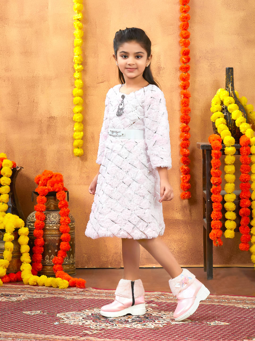     			Aarika Woollen Dress For Girls ( Pack of 1 , Pink )