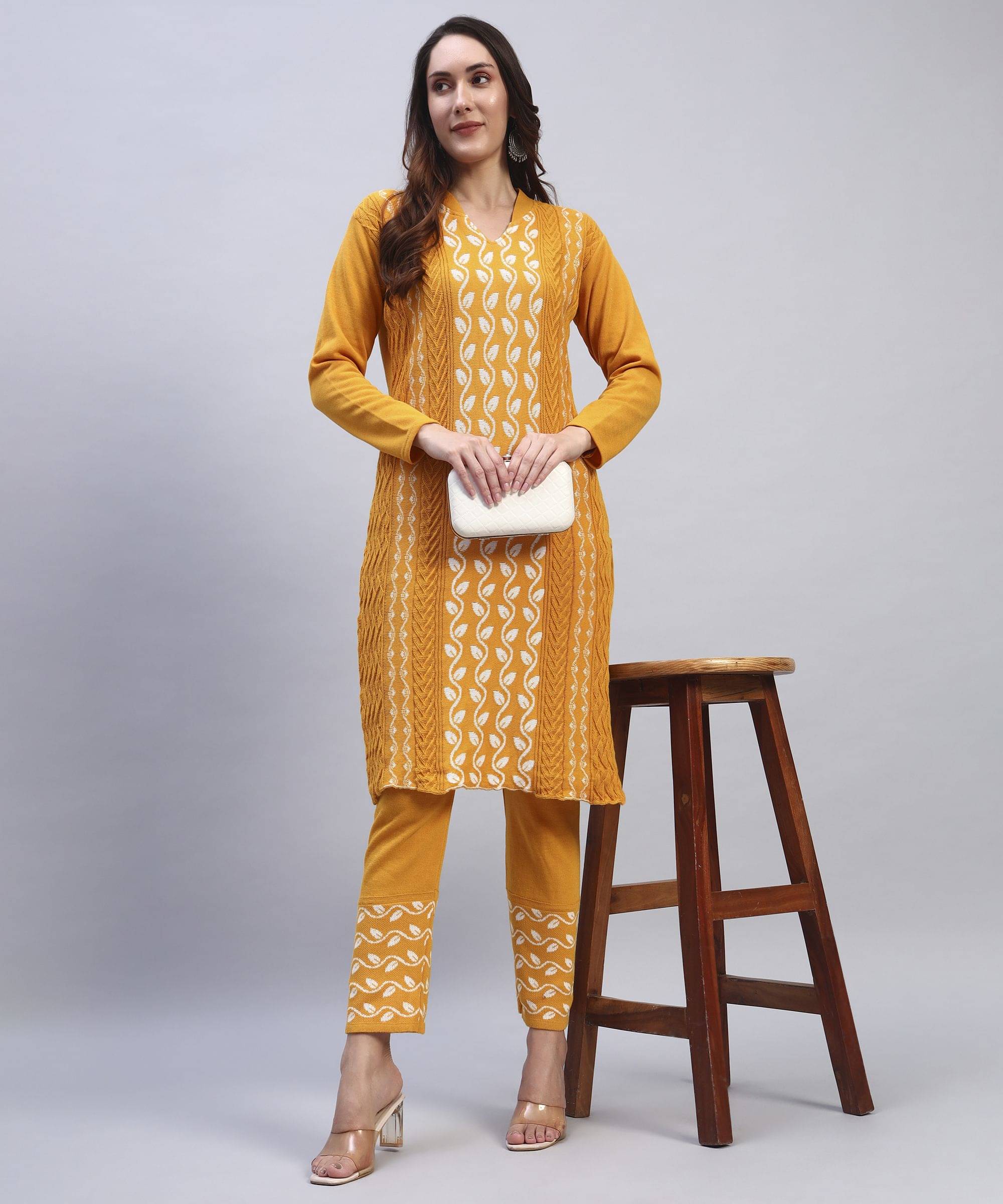     			BLUSHH COLLECTION Women Woollen Printed Straight Kurti With Pants ( Multicolor 4 )