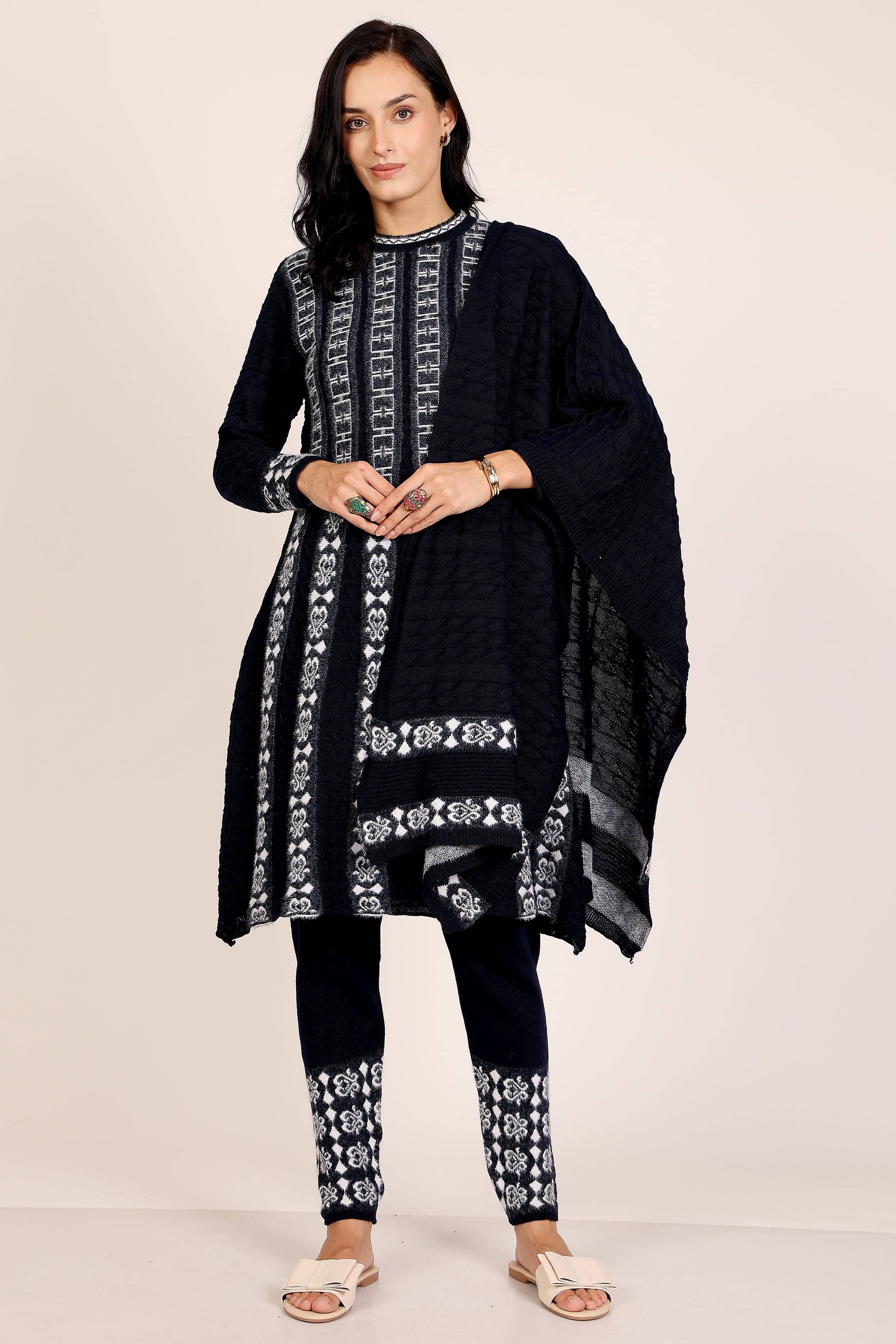     			BLUSHH COLLECTION Women Woollen Printed Straight Kurti With Pants ( Black )