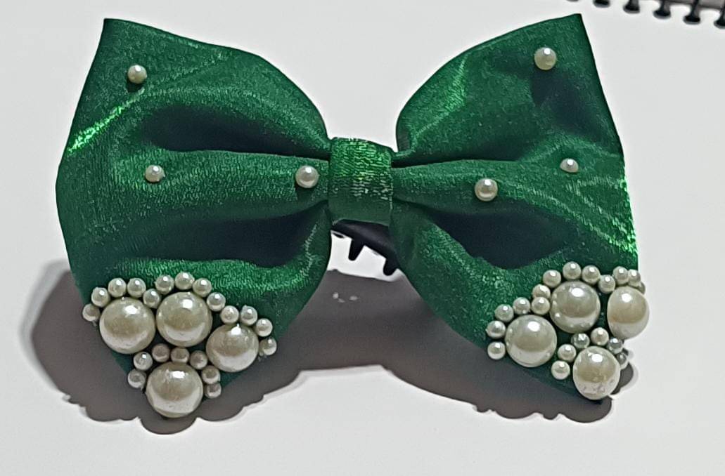     			FASHION GALAXY STORE Multi Hair Grips ( Pack of 1 )