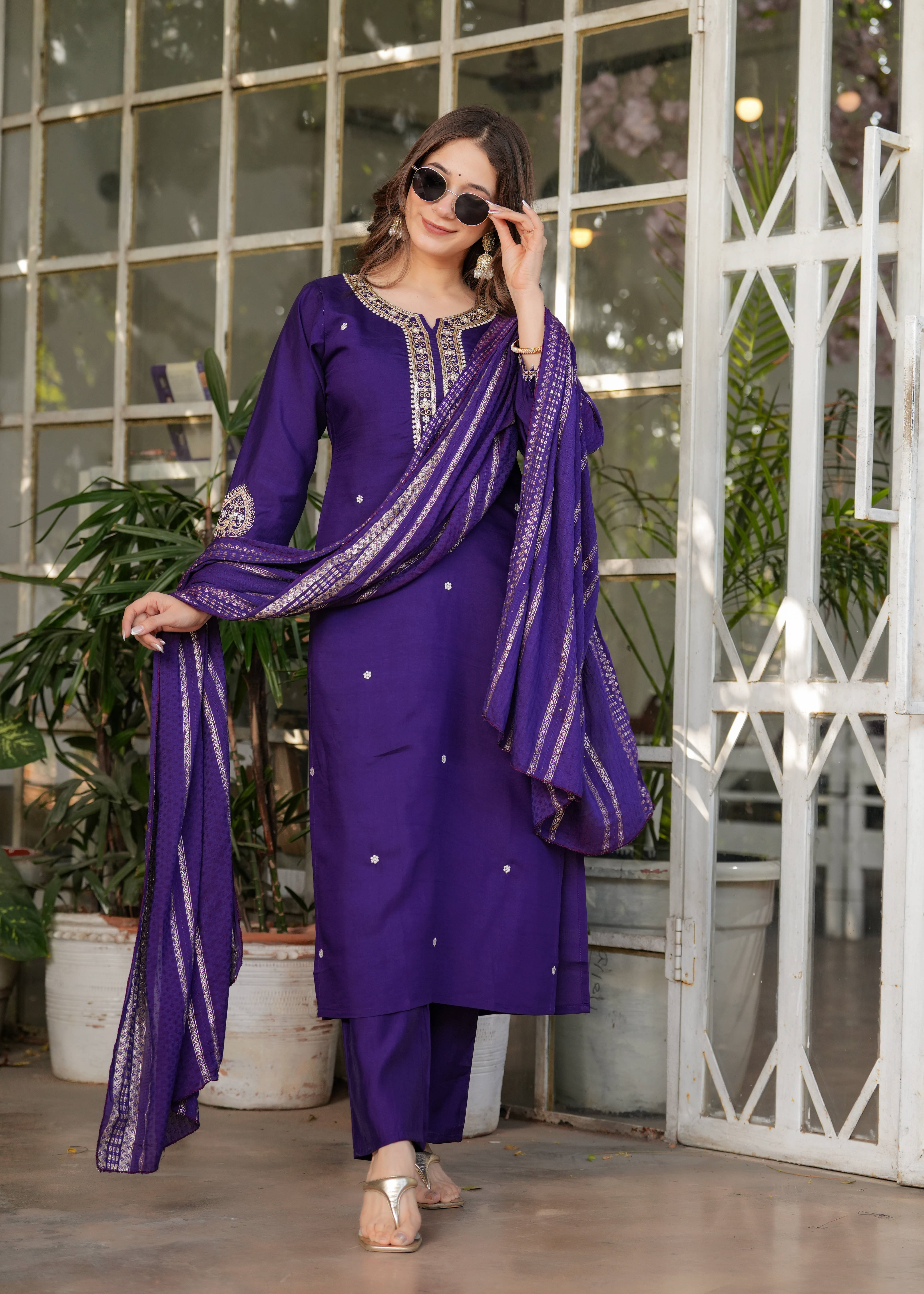 Fashionfricks Women Chanderi Self Design Straight Kurti With Pants ( Purple )     			Fashionfricks Women Chanderi Self Design Straight Kurti With Pants ( Purple )