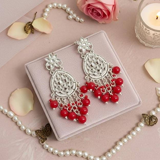     			TESSARA Red Jhumki Earrings ( Pack of 1 )