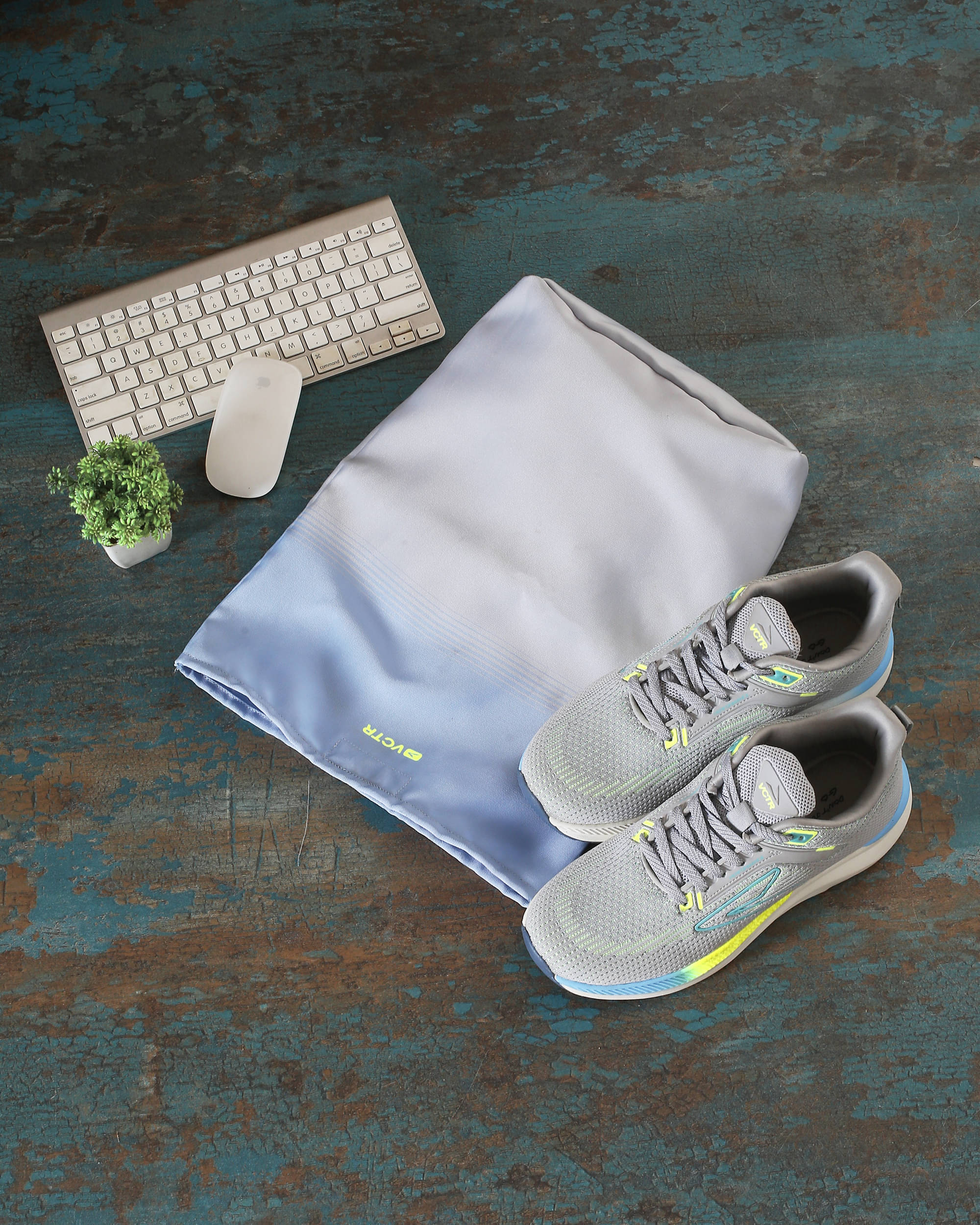     			VCTR PF01 with Shoe Bag Gray Men's Sports Running Shoes