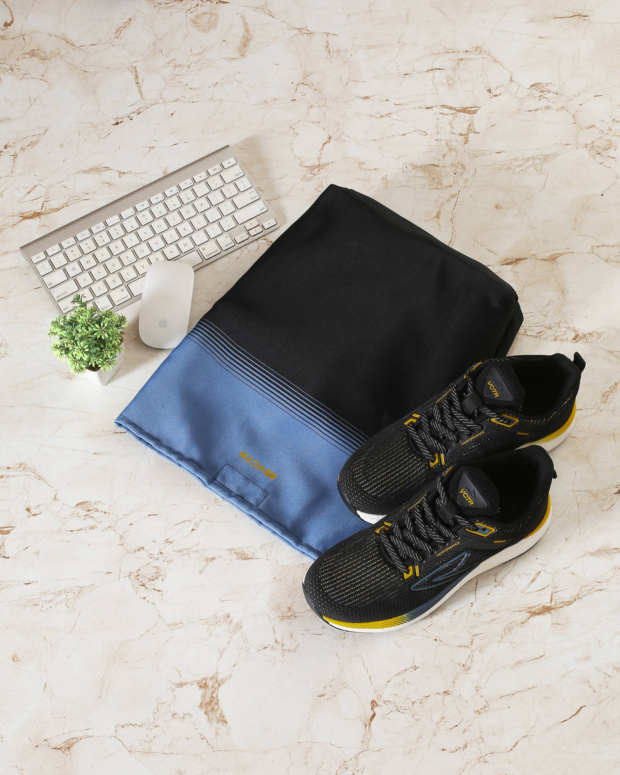 VCTR PF01 with Shoe Bag Black Men's Sports Running Shoes     			VCTR PF01 with Shoe Bag Black Men's Sports Running Shoes