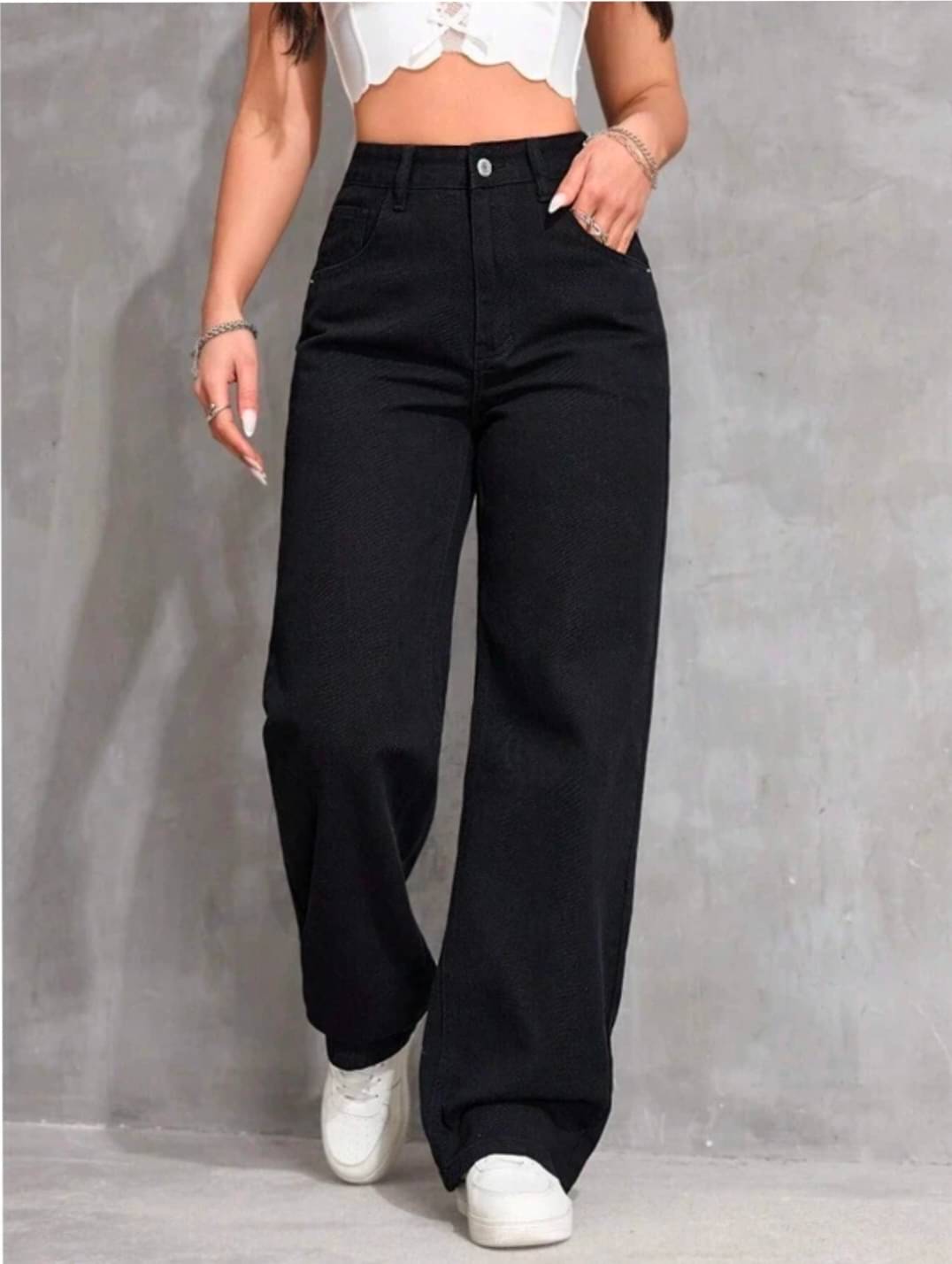     			BONDY Women's Straight Fit Mid-Rise Jeans ( Black )