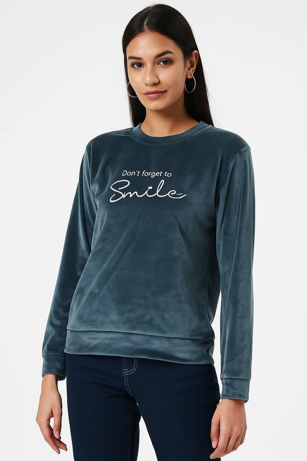 Camey Women Fleece Round Neck Sweatshirt For Light Winters ( Blue ) Camey Women Fleece Round Neck Sweatshirt For Light Winters ( Blue )