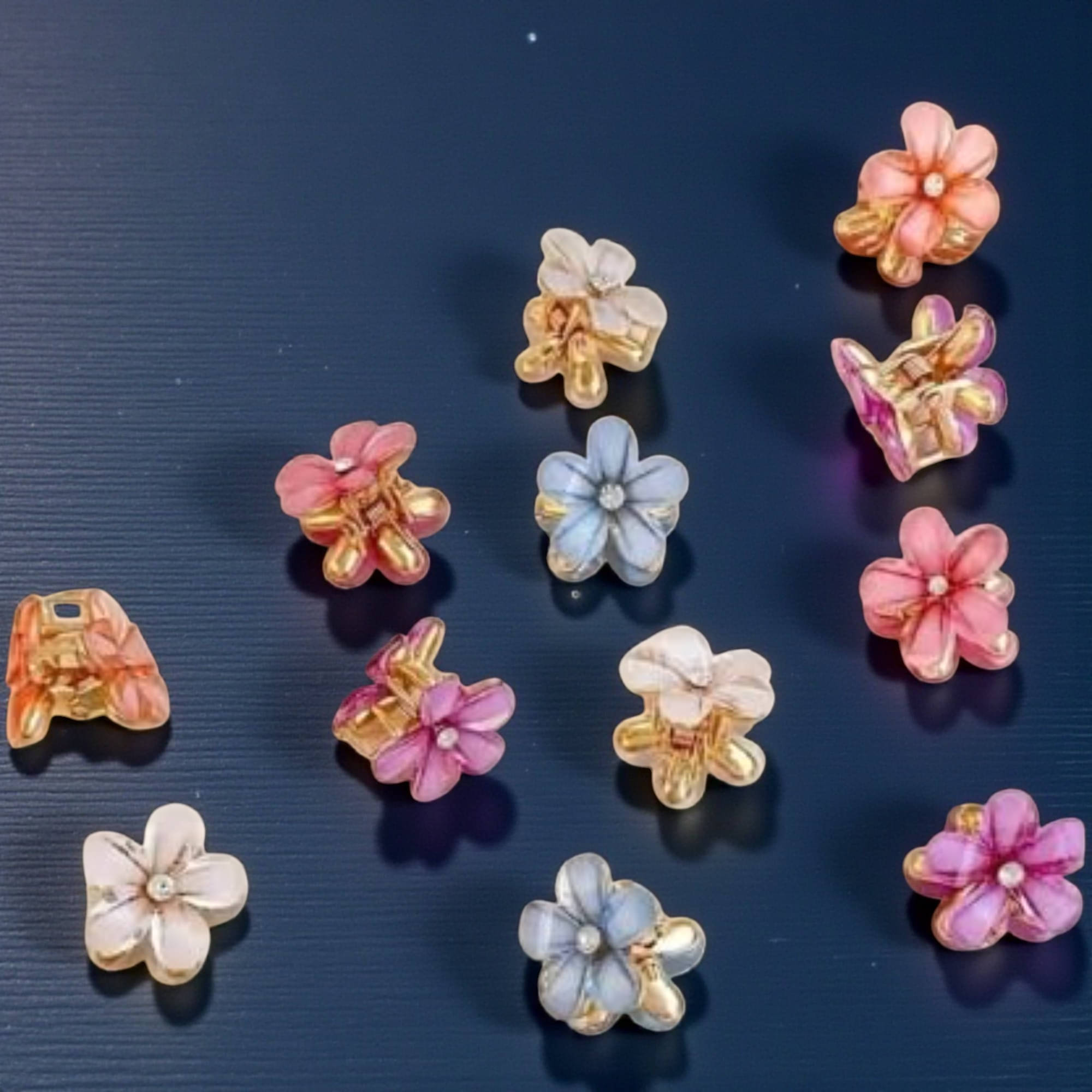     			Freebies Gold Women's Hair Clip ( Pack of 6 )