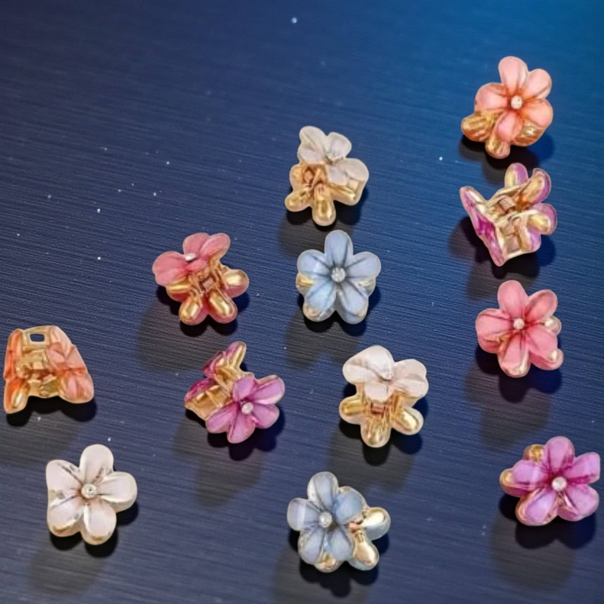     			Freebies Gold Women's Hair Clip ( Pack of 6 )