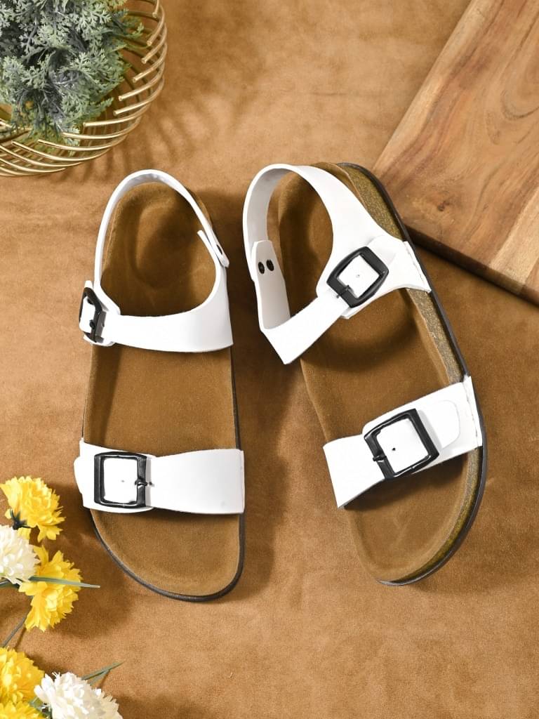     			Sir Corbett White Women's Flats