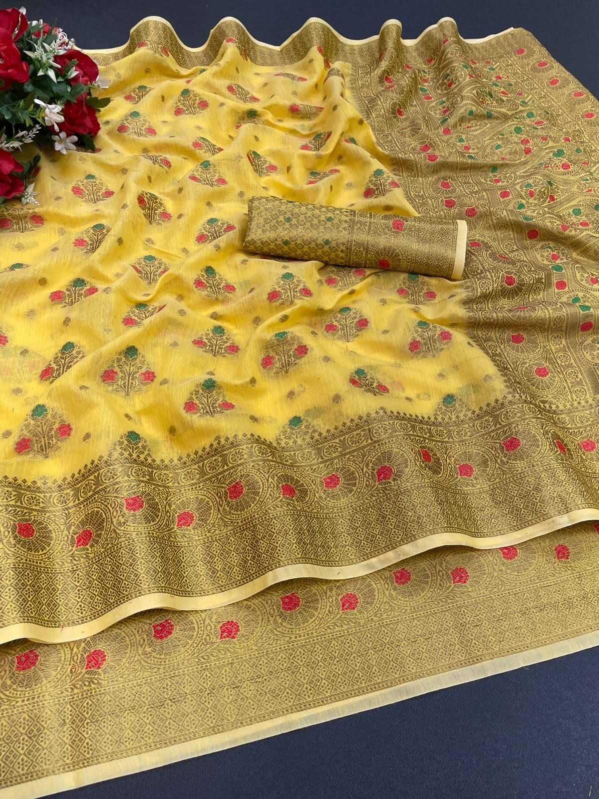A TO Z CART Cotton Printed Regular Saree With Unstitched Blouse Piece ( Yellow ) A TO Z CART Cotton Printed Regular Saree With Unstitched Blouse Piece ( Yellow )