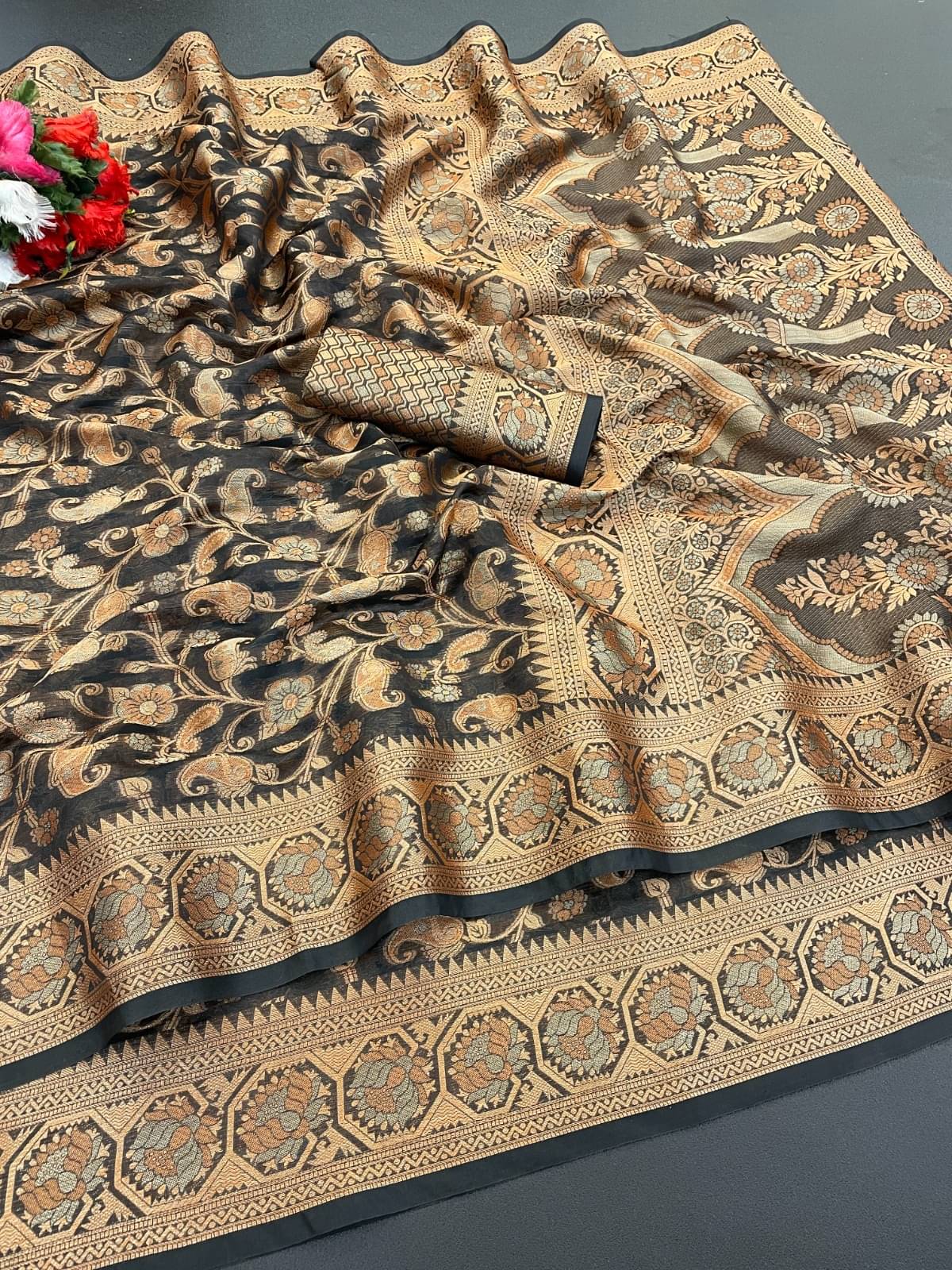     			A TO Z CART Organza Printed Regular Saree With Unstitched Blouse Piece ( Black )